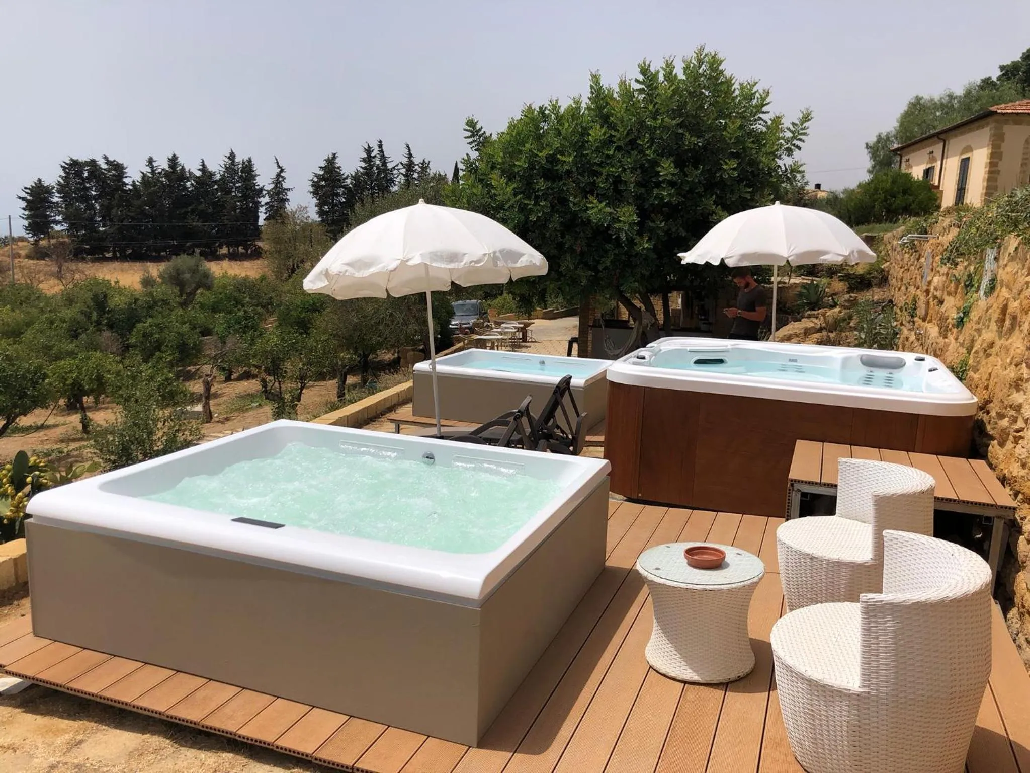 Hot Tub in Villa La Lumia B&B Suites & Apartments