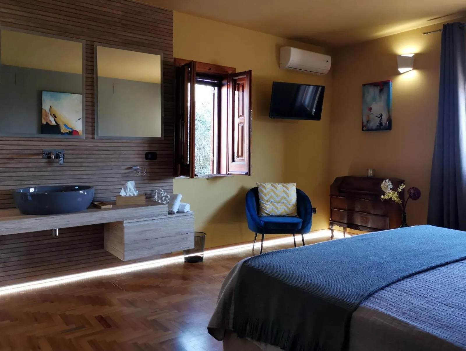 TV and multimedia, Bed in Villa La Lumia B&B Suites & Apartments