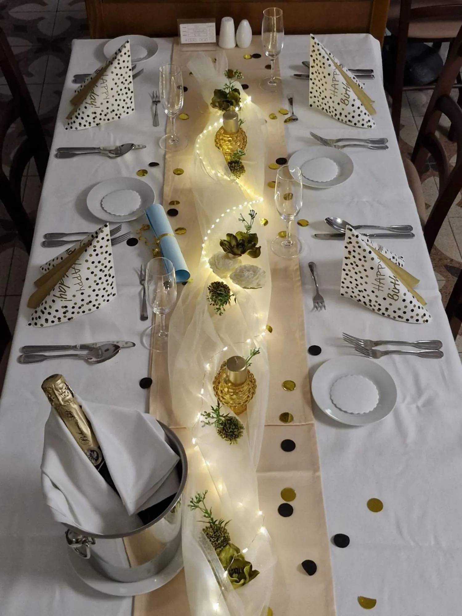 Restaurant/places to eat in Parkhotel Forest