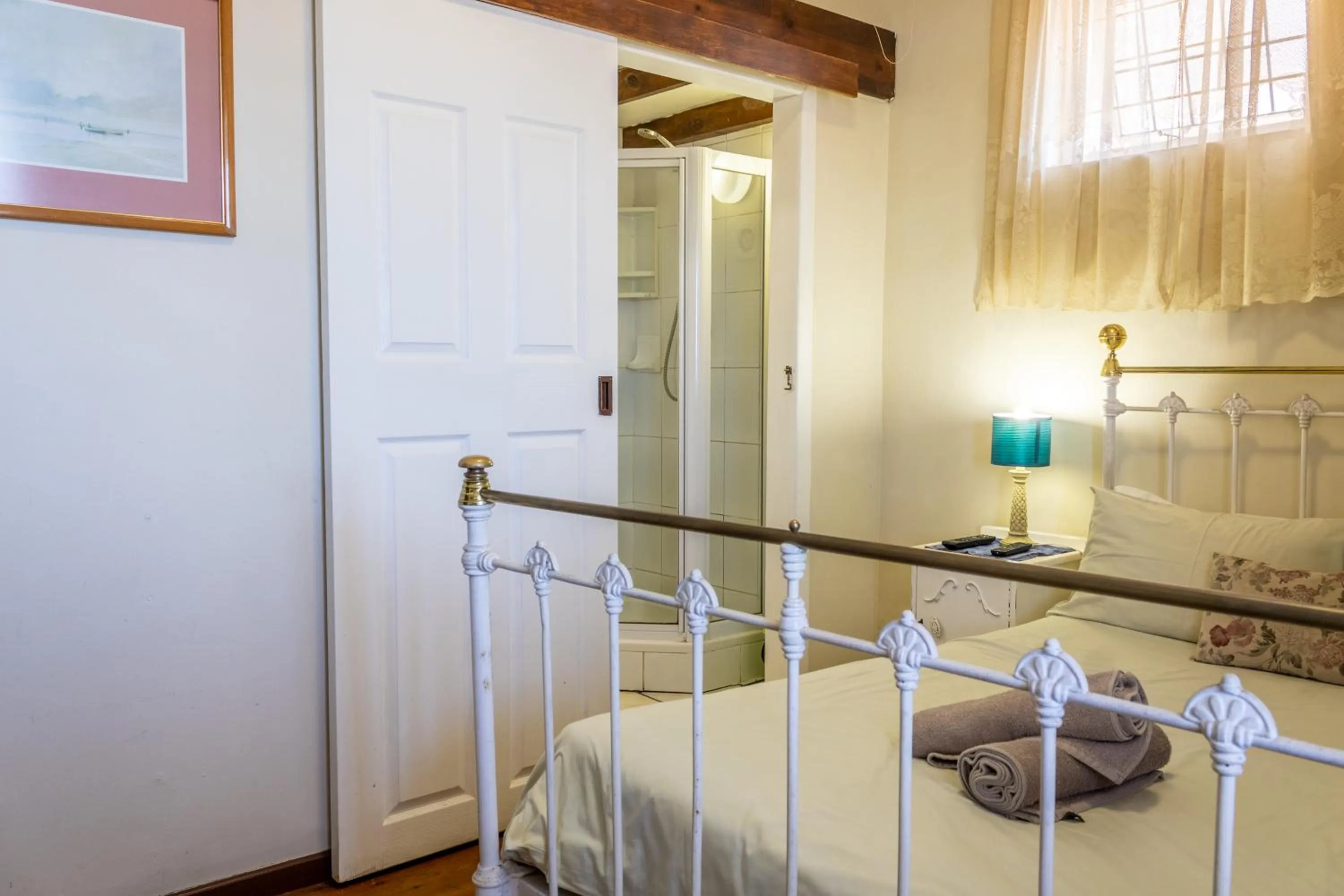 Bedroom, Bed in Bay Vista Guesthouse