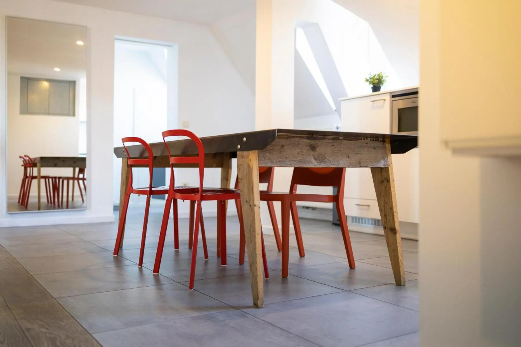 Dining area in Smartflats - Meir Antwerp