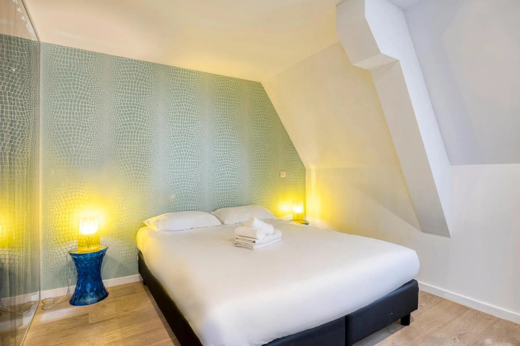 Bed in Smartflats - Meir Antwerp