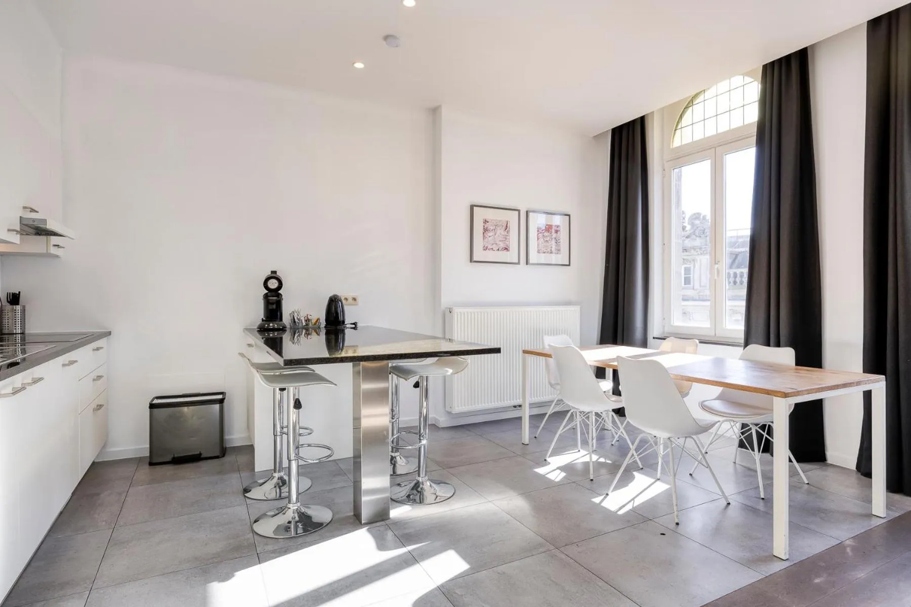 Kitchen or kitchenette in Smartflats - Meir Antwerp