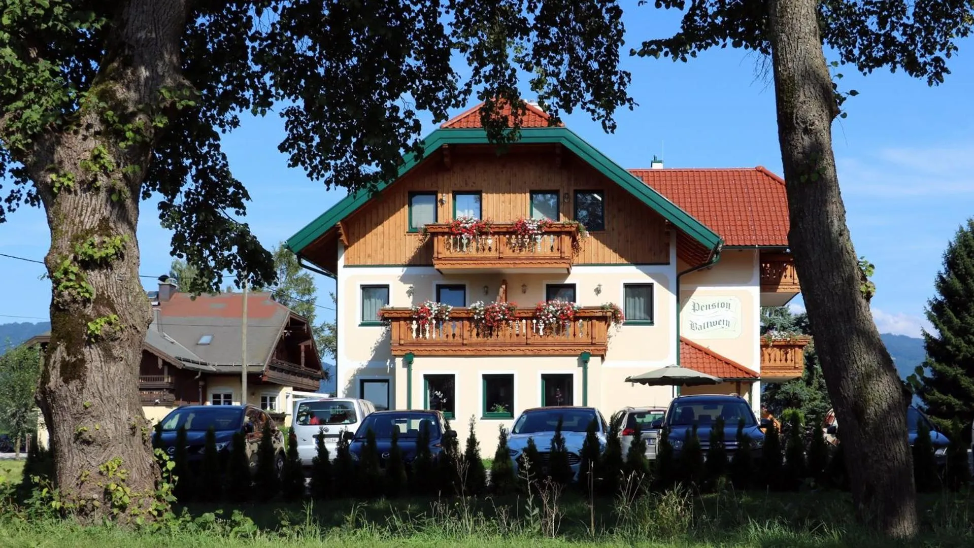 Facade/entrance in Pension Ballwein