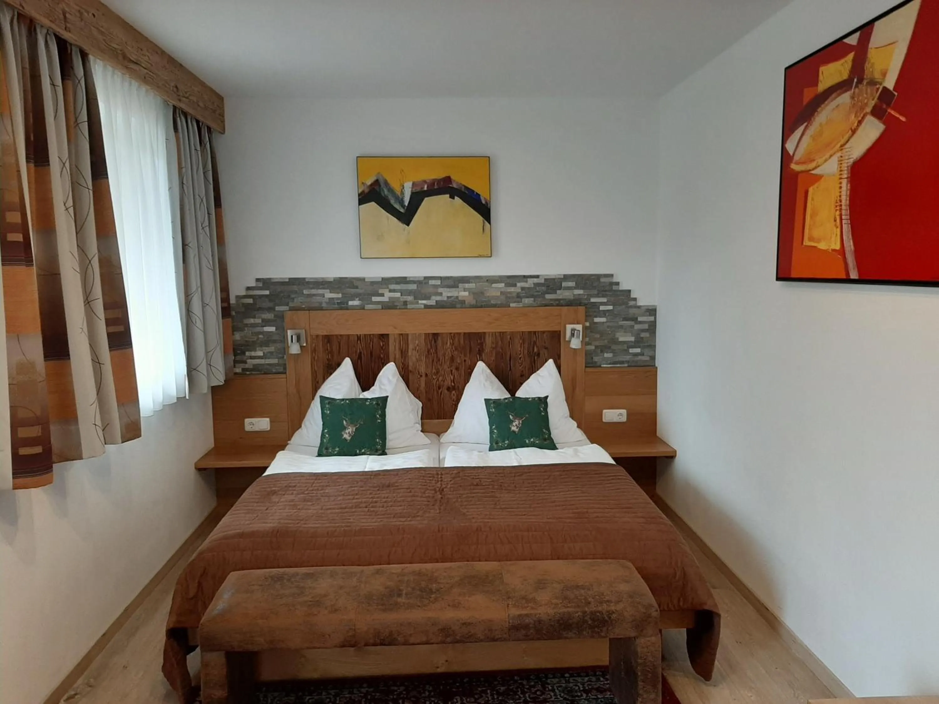 Photo of the whole room, Bed in Pension Ballwein