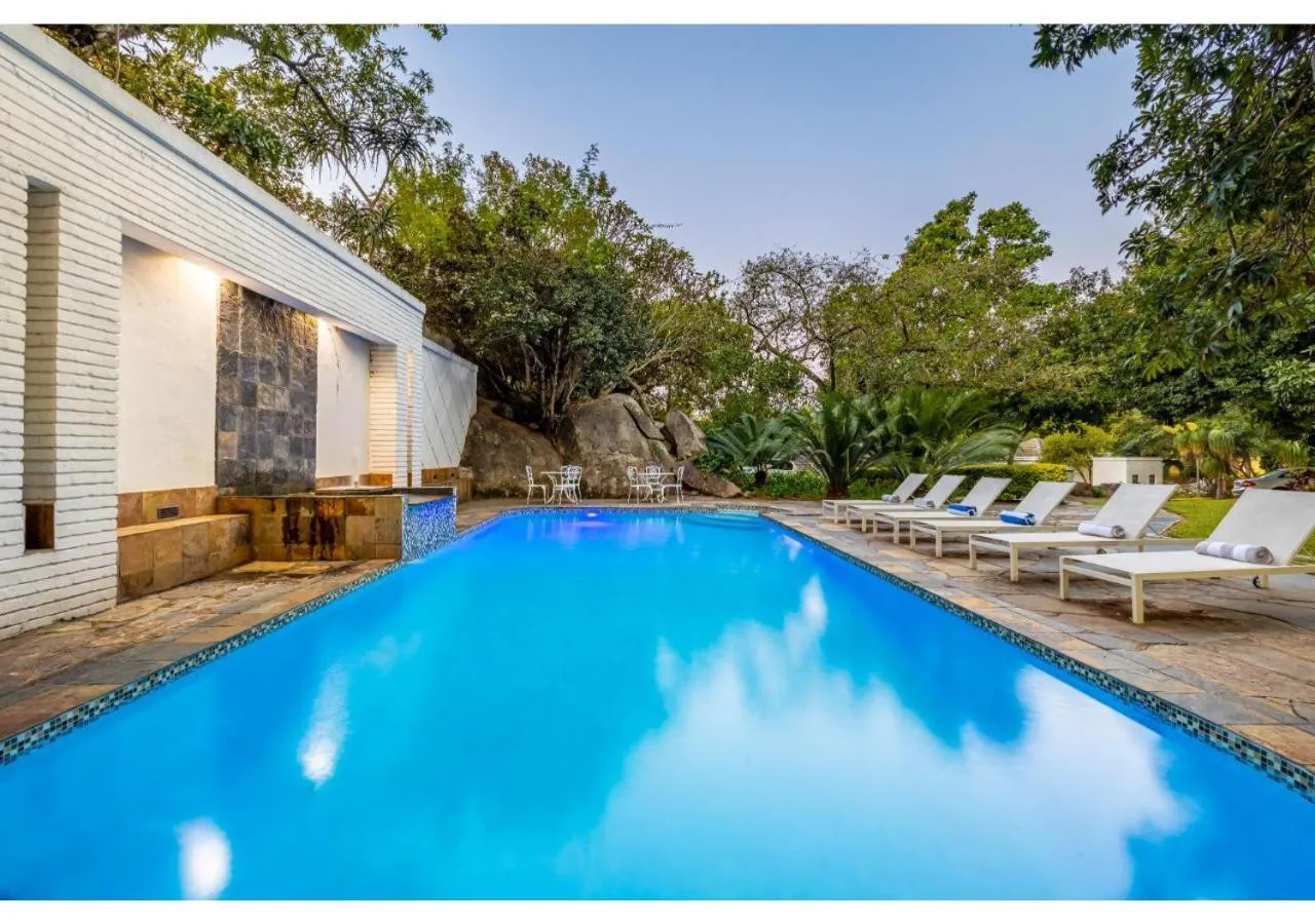 Pool view in Sheppard Boutique Hotel