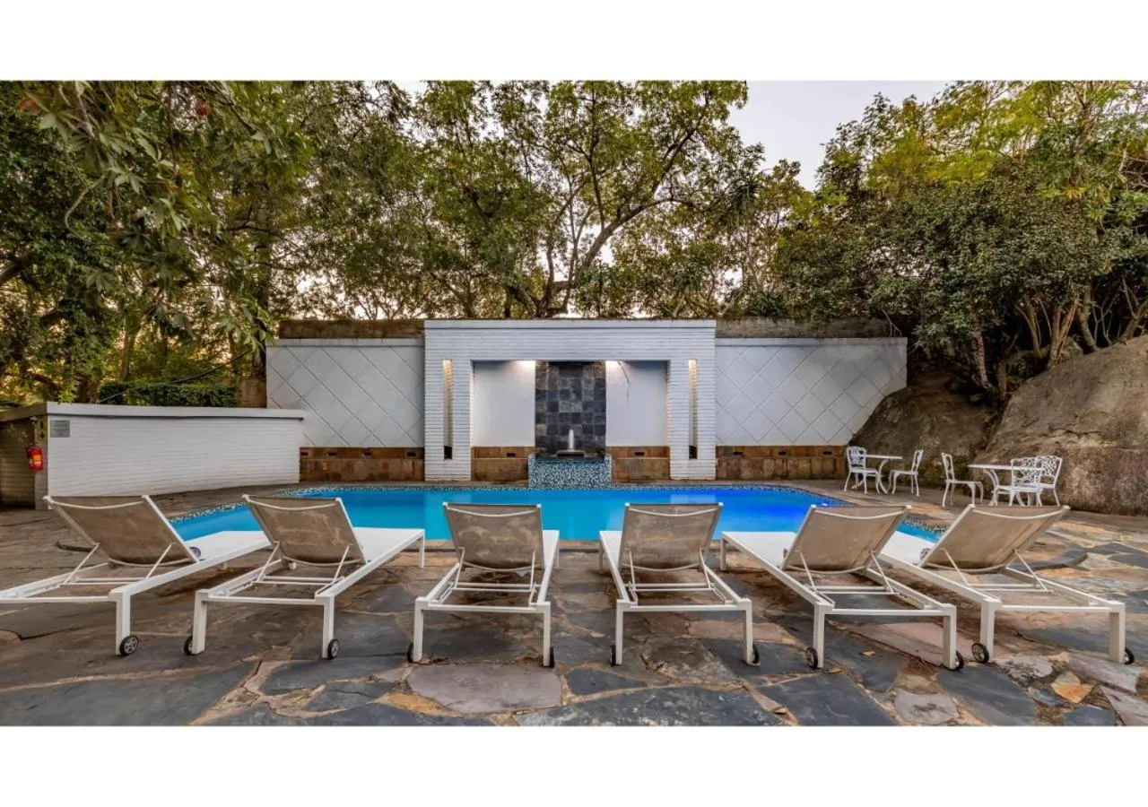 Pool view in Sheppard Boutique Hotel