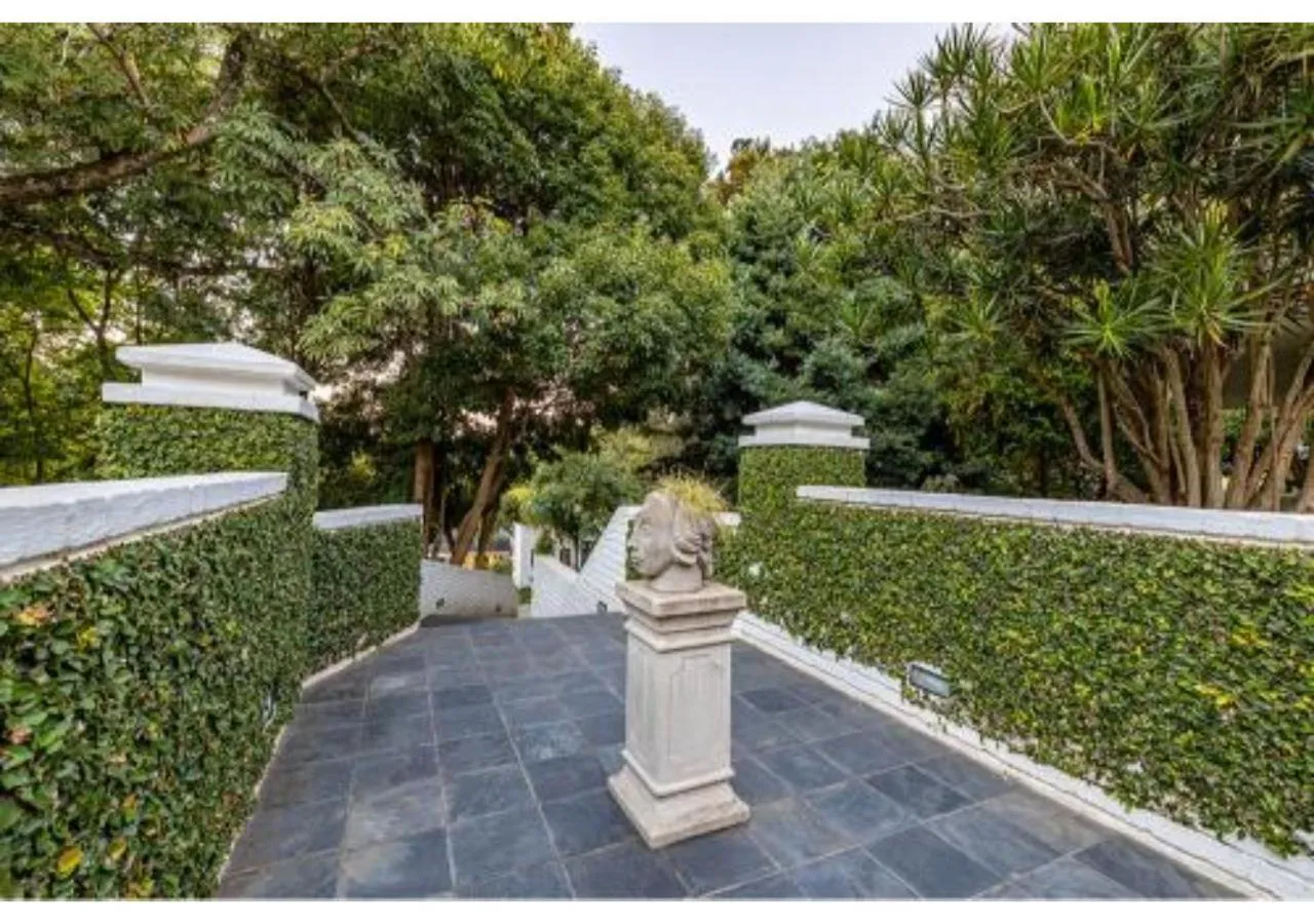 Garden in Sheppard Boutique Hotel