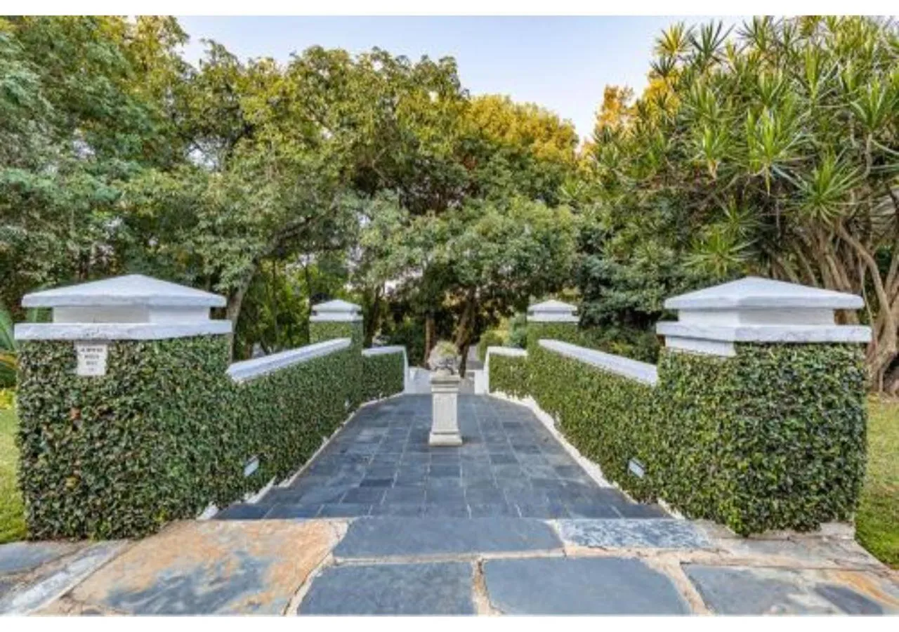 Garden in Sheppard Boutique Hotel