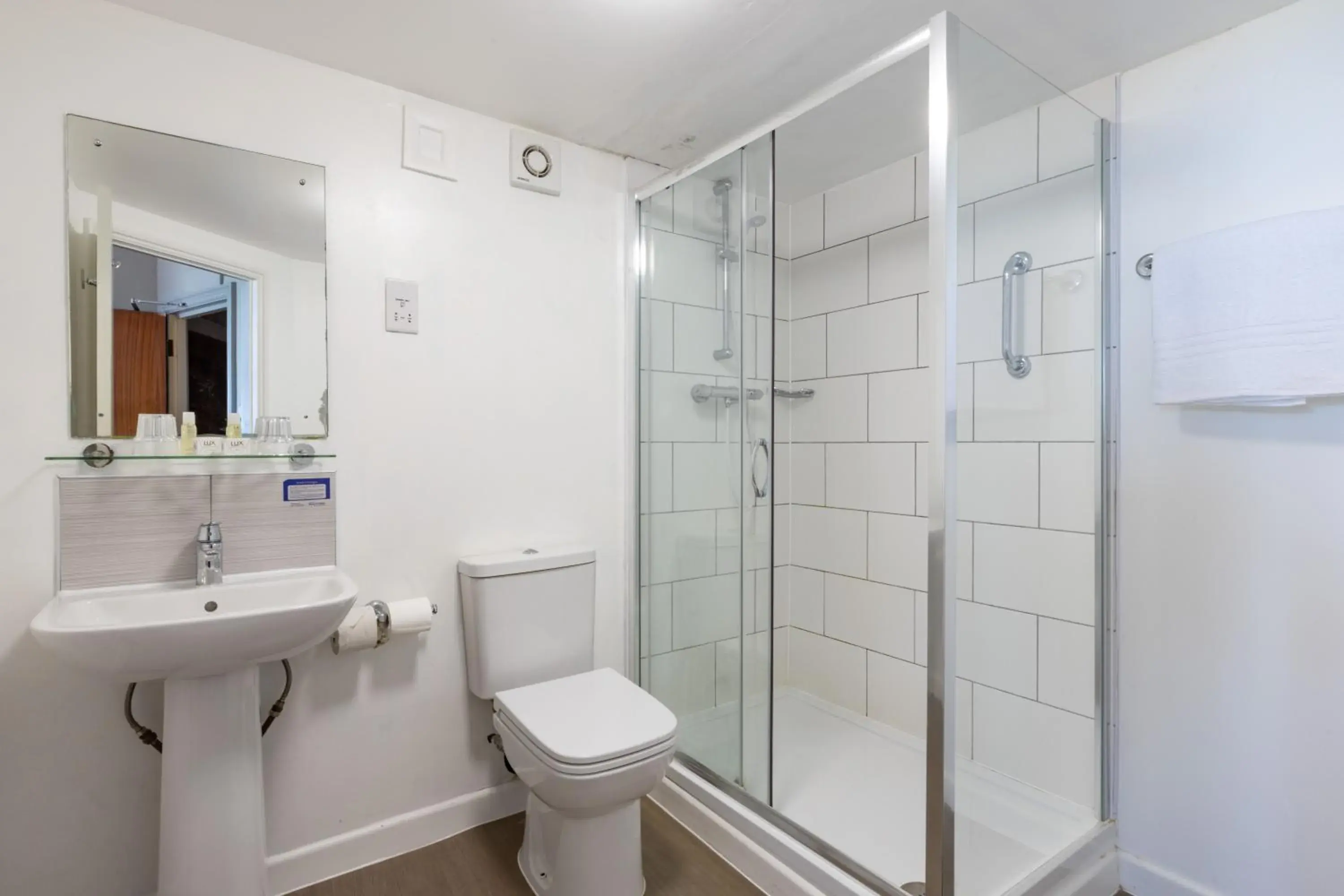 Single Room in The Esplanade Hotel by Compass Hospitality Single Room in The Esplanade Hotel by Compass Hospitality