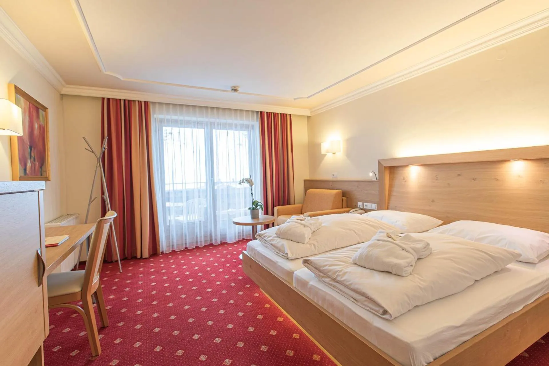 Photo of the whole room, Bed in Hotel Sportalmmm, Hoch-Genuss