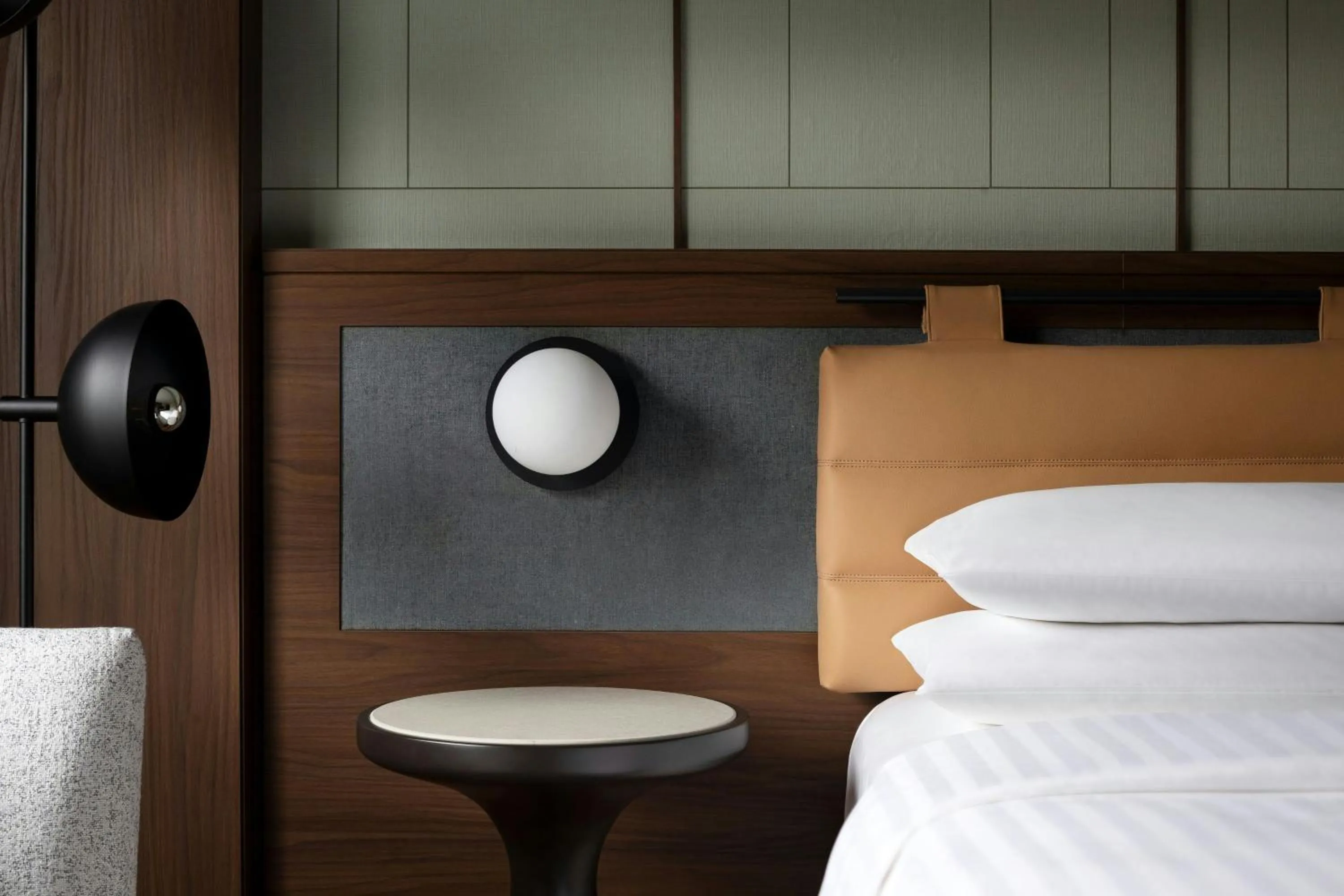 Photo of the whole room, Bed in Milan Marriott Hotel