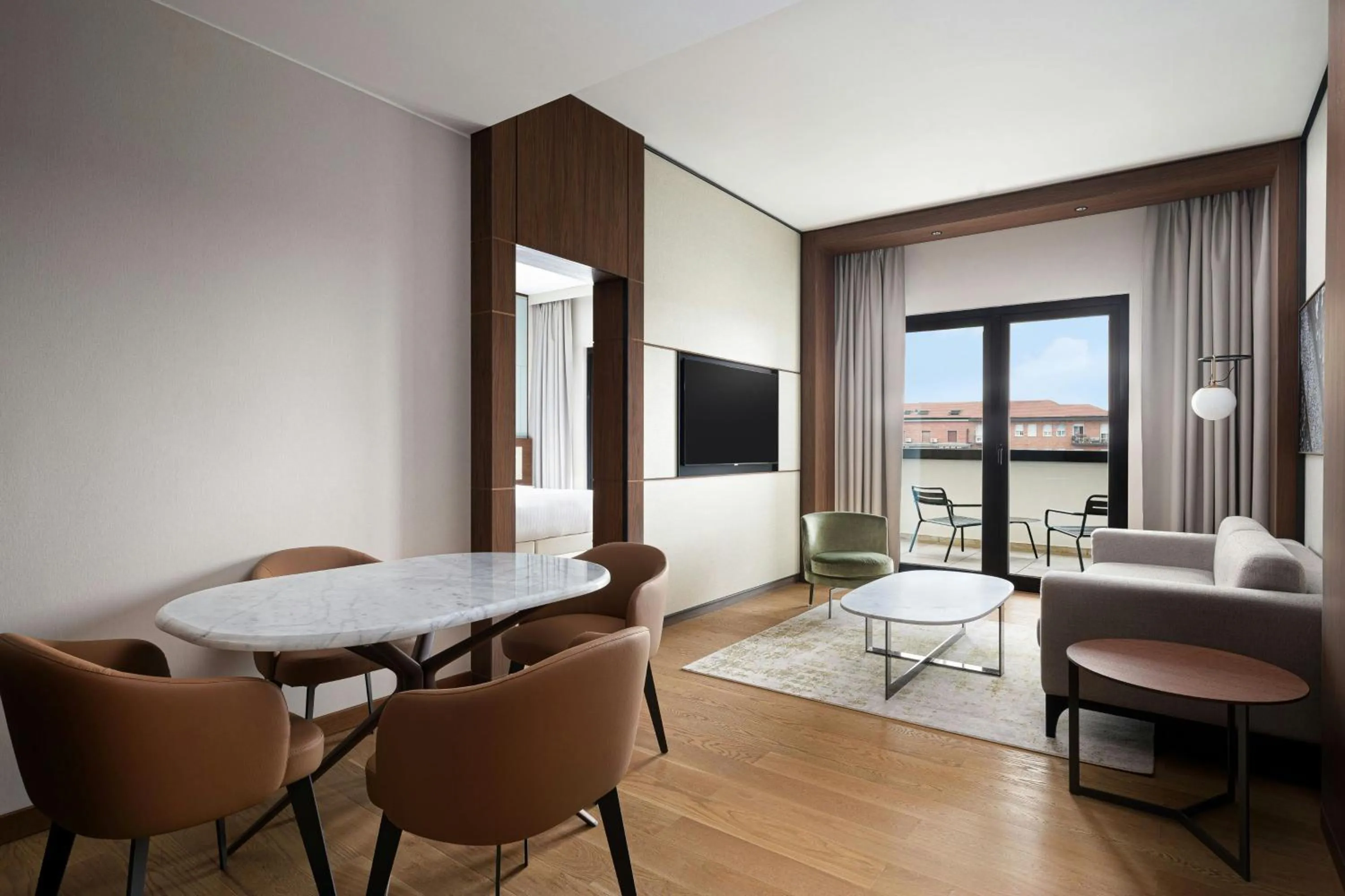 Photo of the whole room in Milan Marriott Hotel