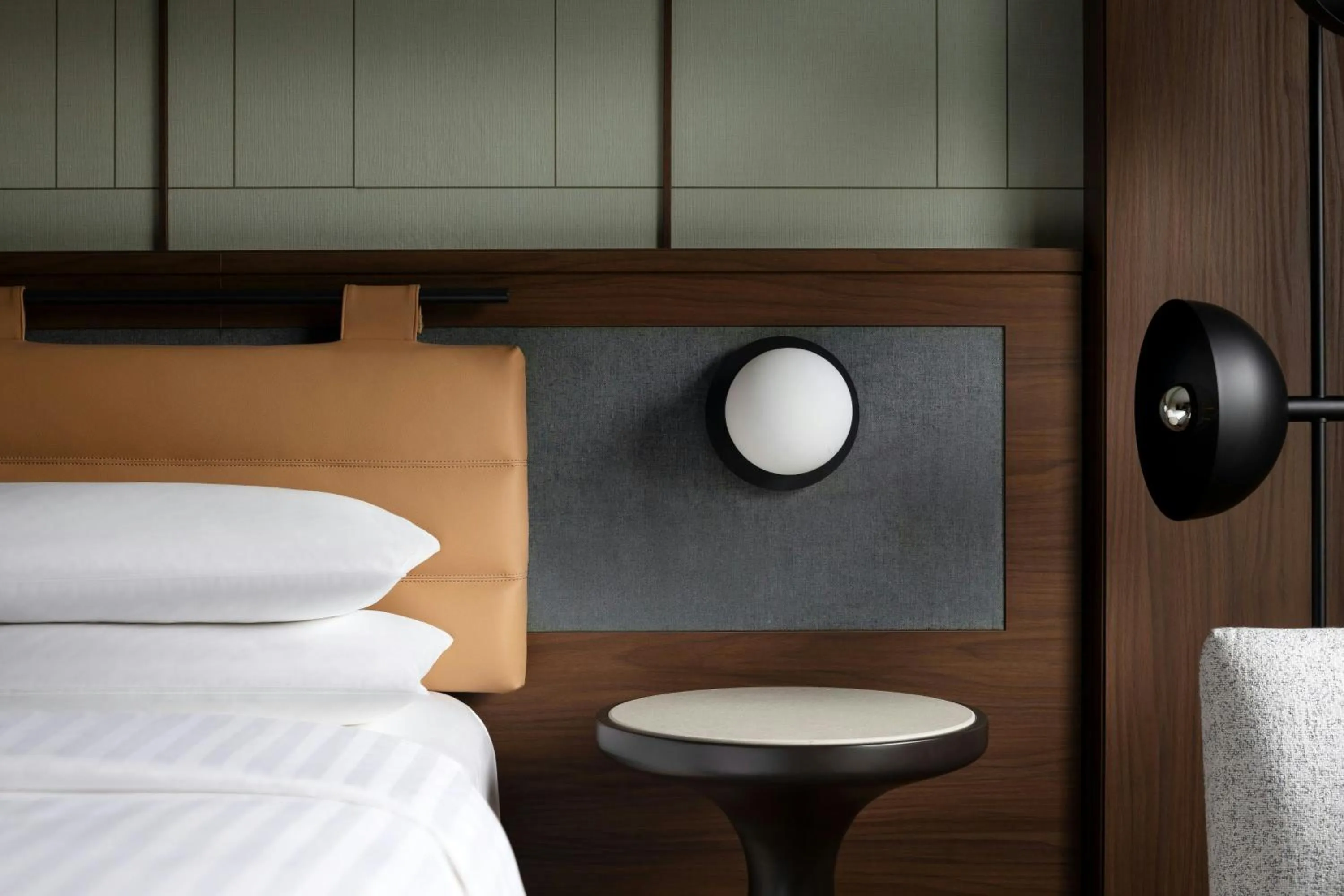 Photo of the whole room, Bed in Milan Marriott Hotel