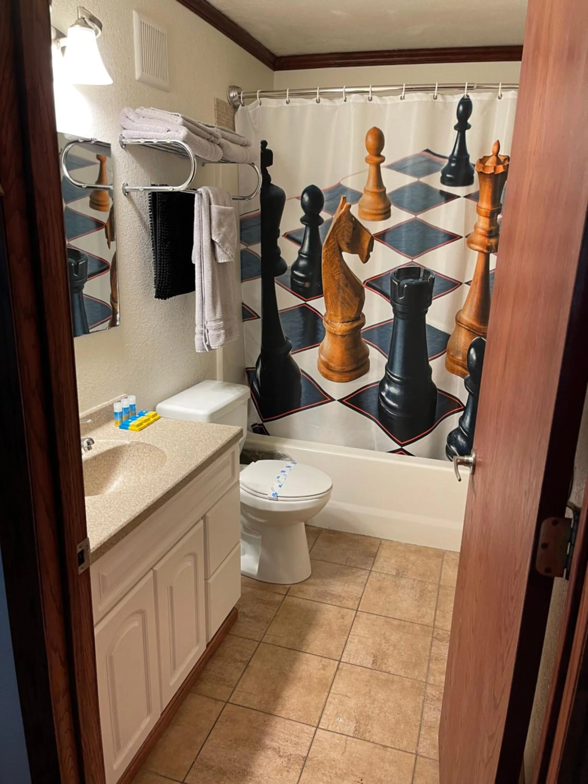 Toilet in Highland Court Motel