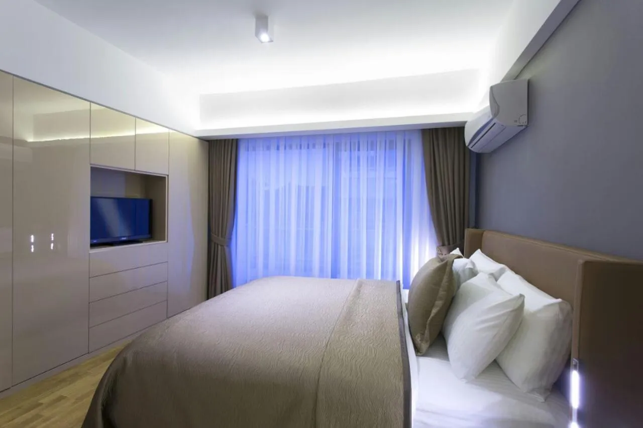 Bed in The Place Suit & Apartments