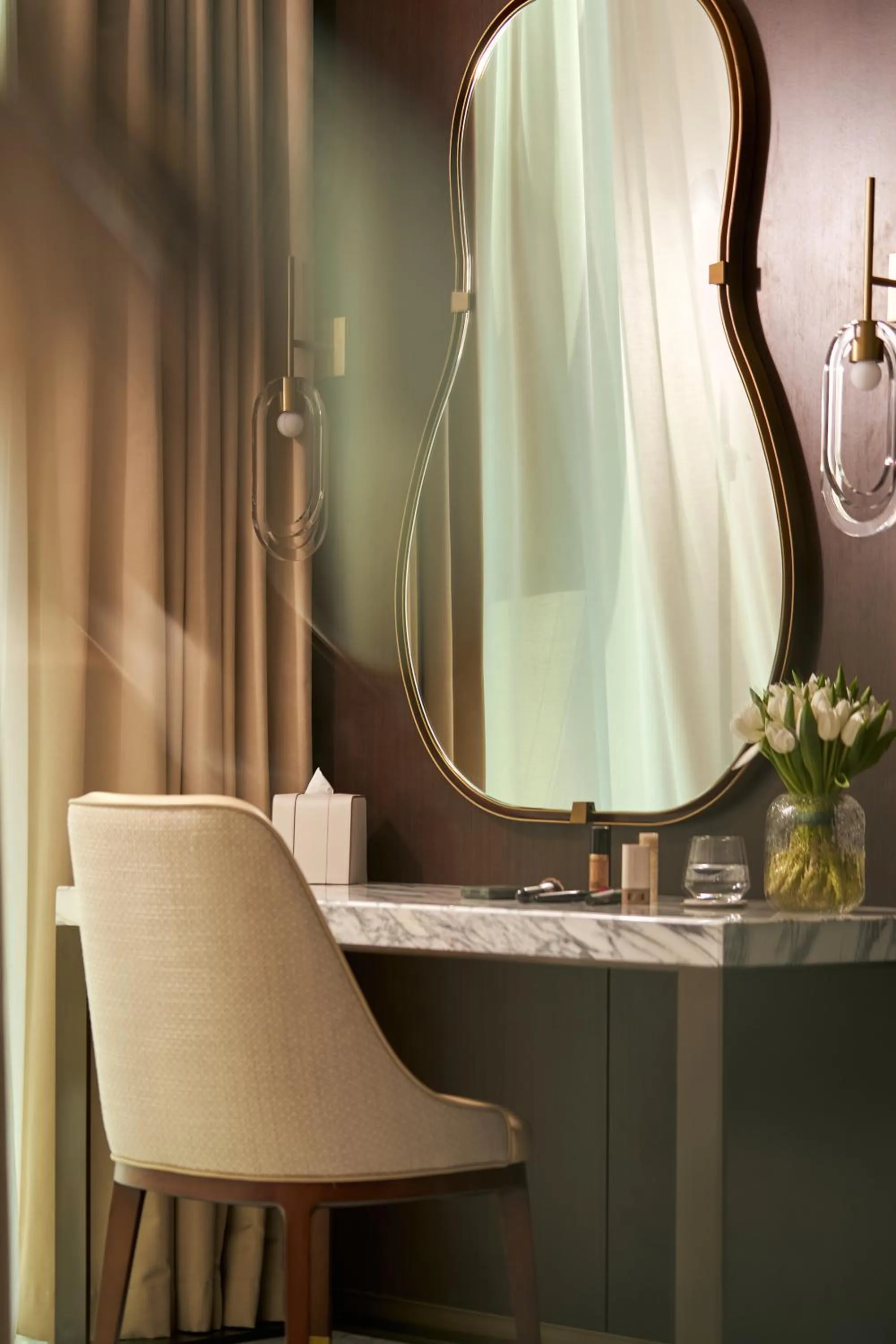 Bedroom in Mandarin Oriental Downtown, Dubai