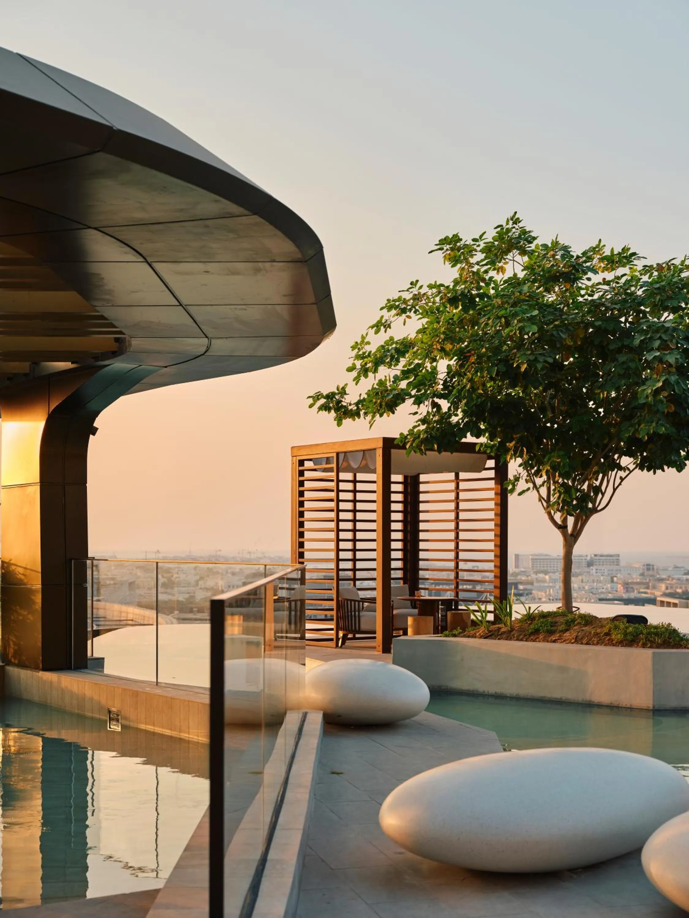 Swimming pool in Mandarin Oriental Downtown, Dubai