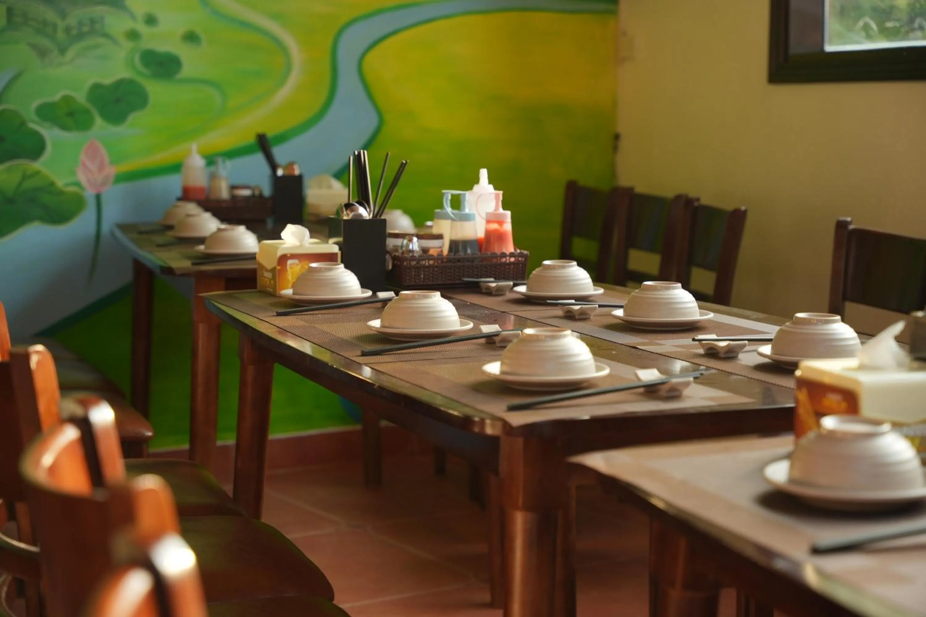 Restaurant/places to eat in Victory Homestay