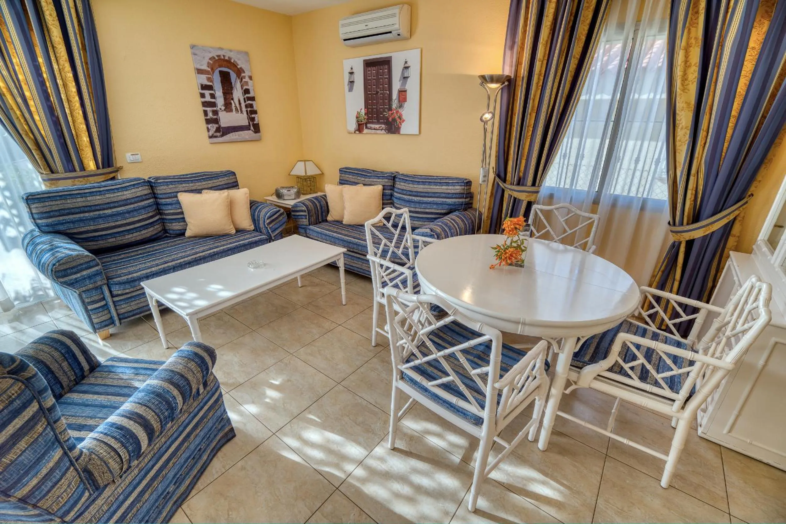 Coffee/tea facilities in Ona Sueño Azul