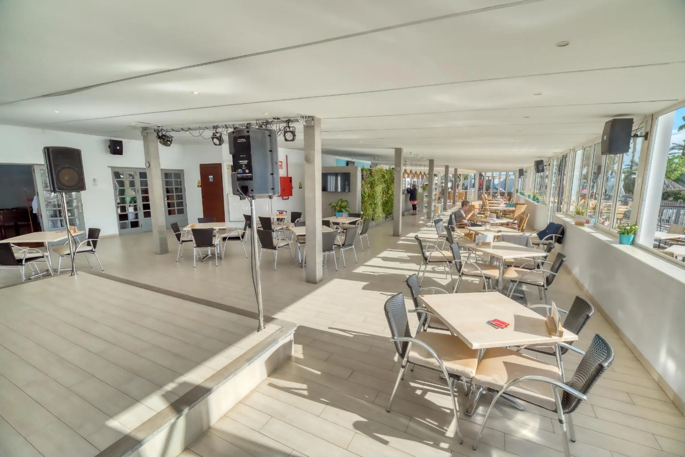 Lounge or bar in Ona Las Brisas