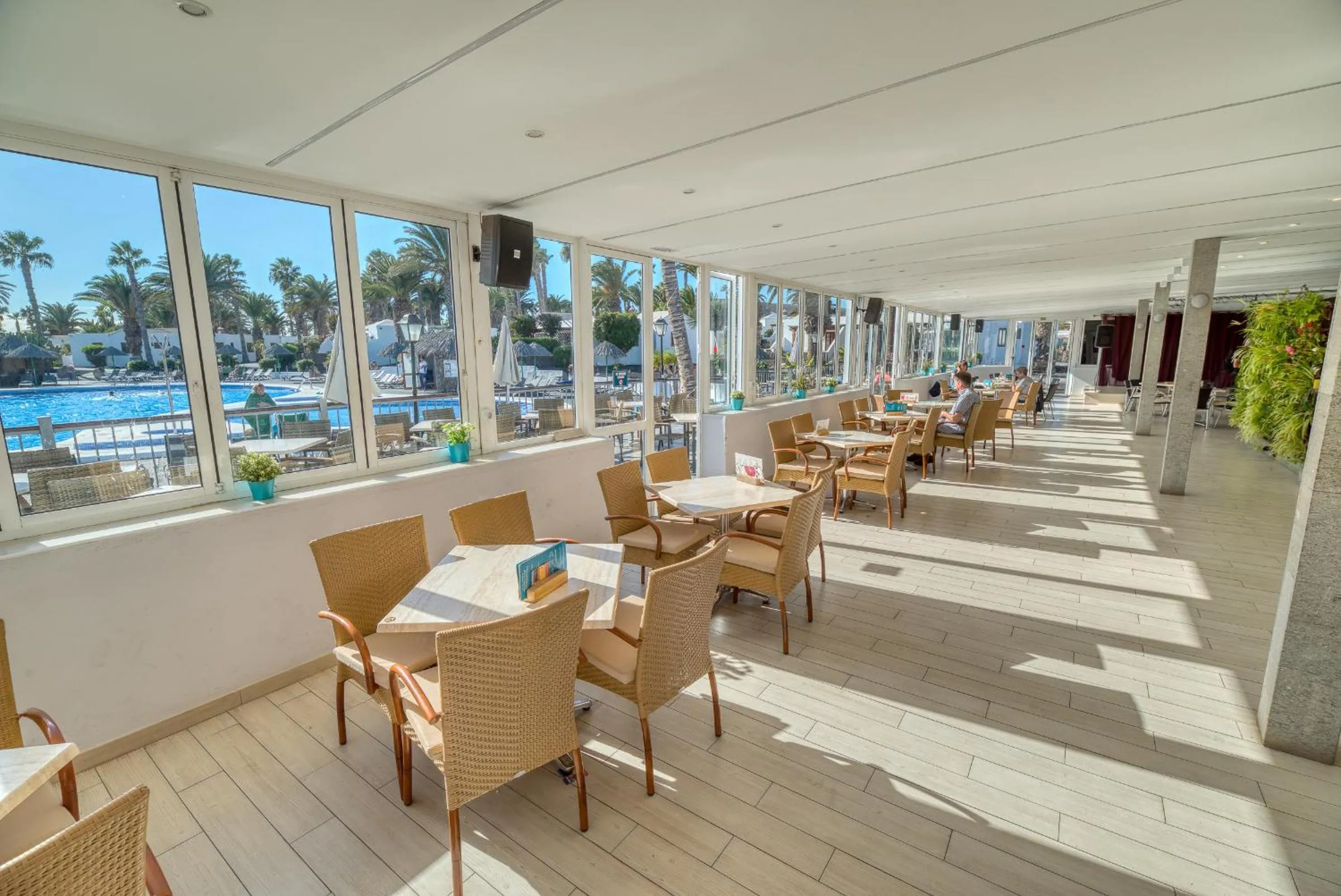 Lounge or bar in Ona Las Brisas