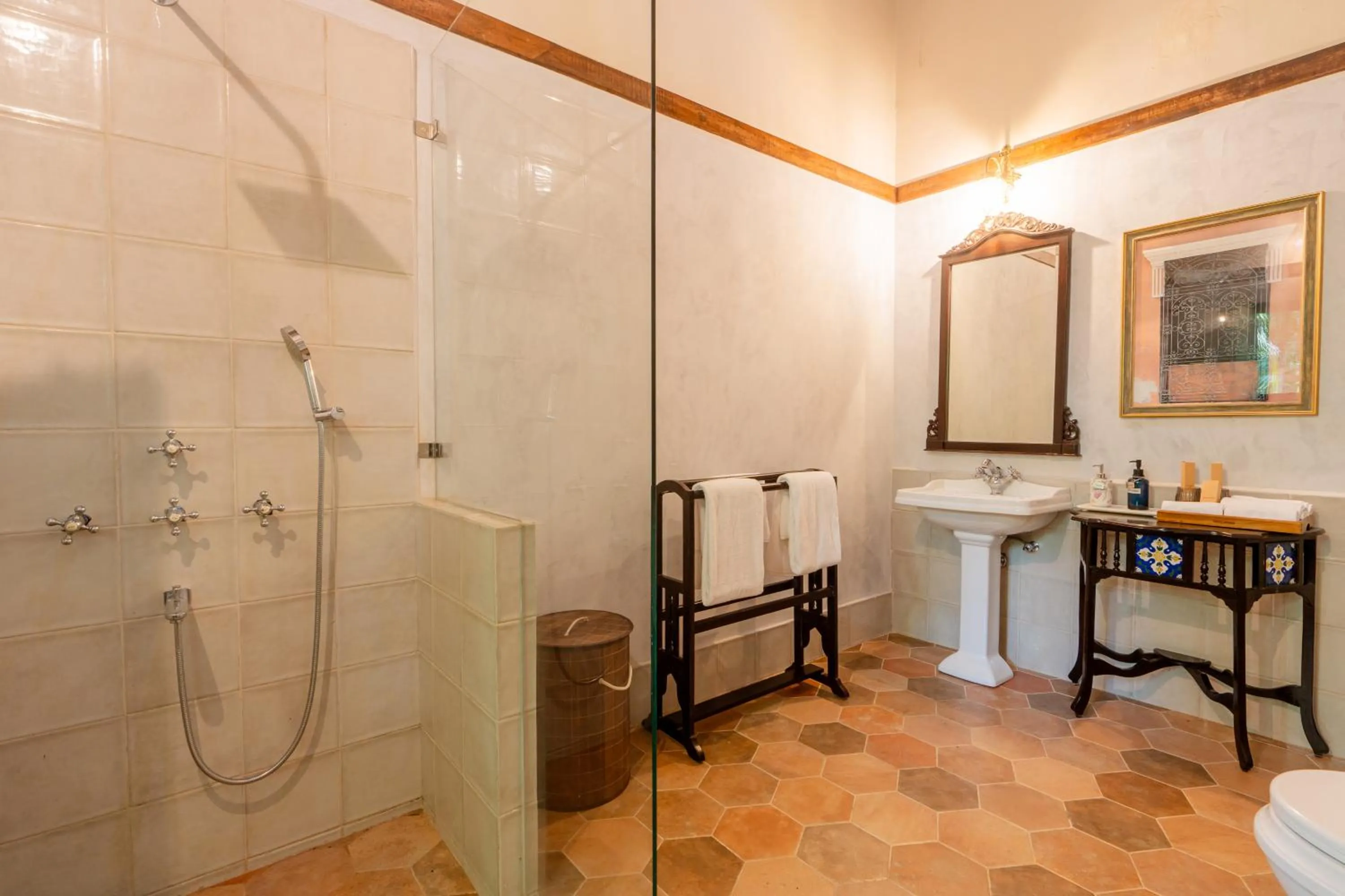 Shower in Mansao Curtorim - A CGH Earth SAHA Experience