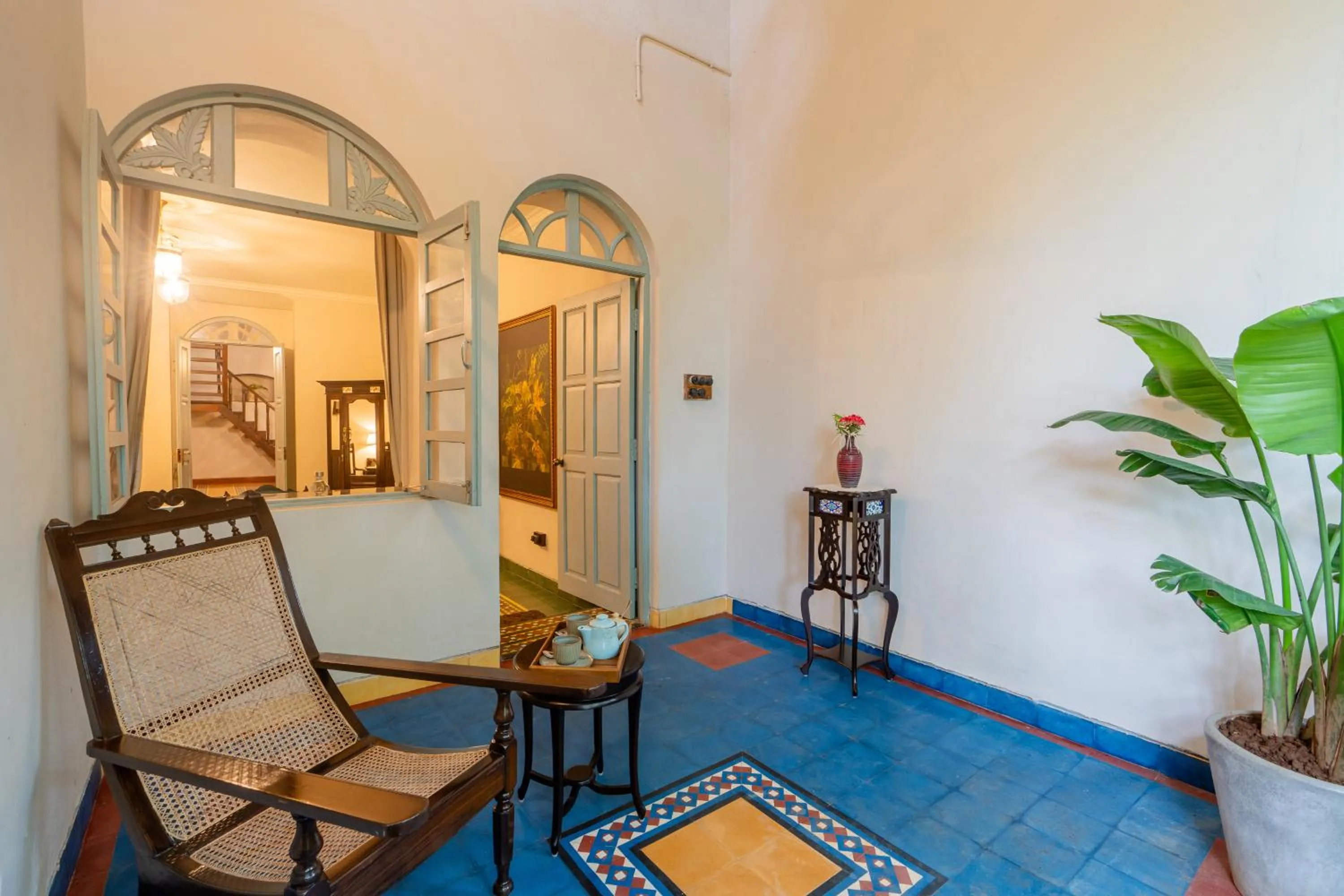 Seating area in Mansao Curtorim - A CGH Earth SAHA Experience