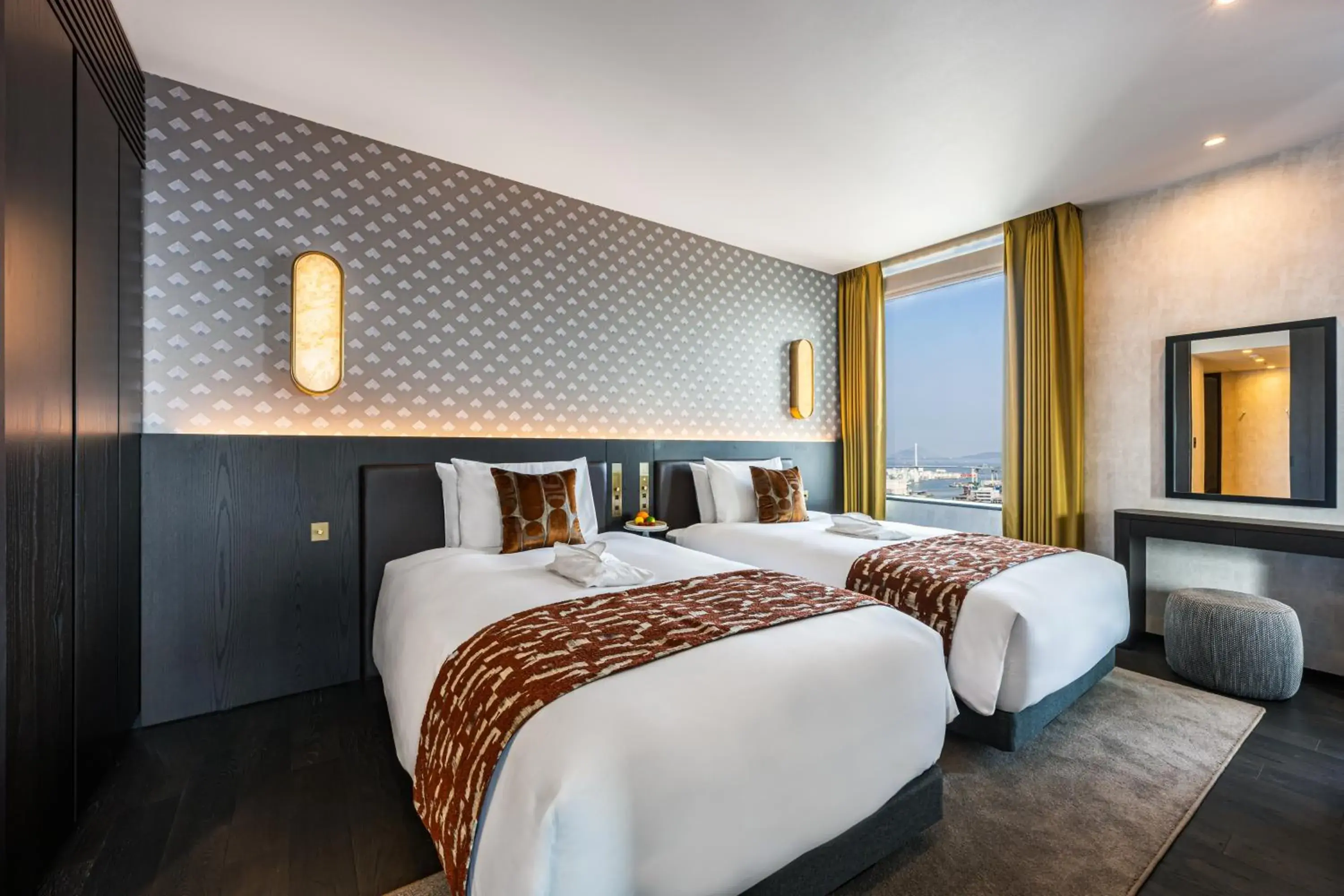 Suite Twin Room - Non-Smoking in The Gate Hotel Fukuoka by Hulic Suite Twin Room - Non-Smoking in The Gate Hotel Fukuoka by Hulic