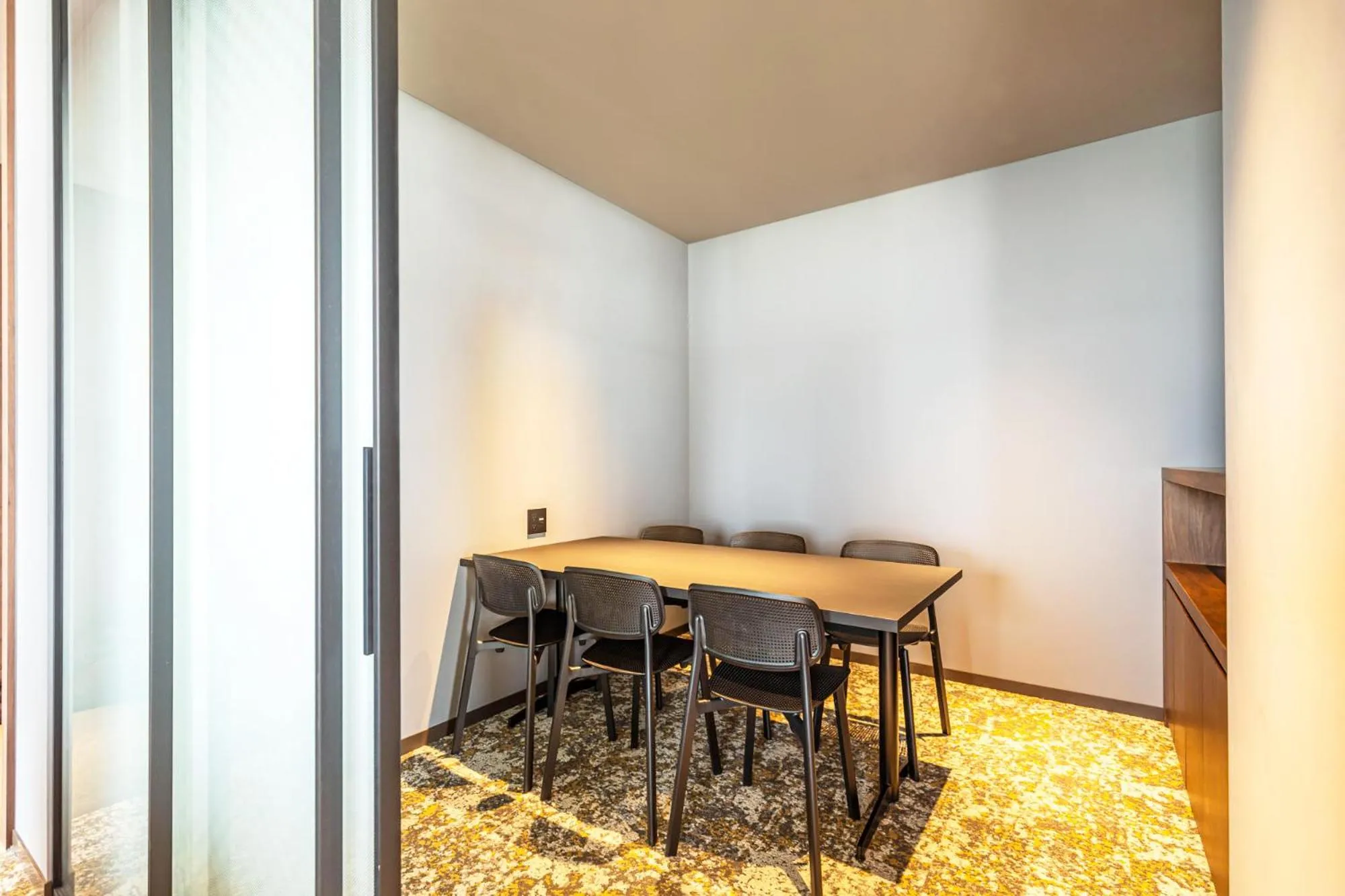 Lounge or bar in The Gate Hotel Fukuoka by Hulic