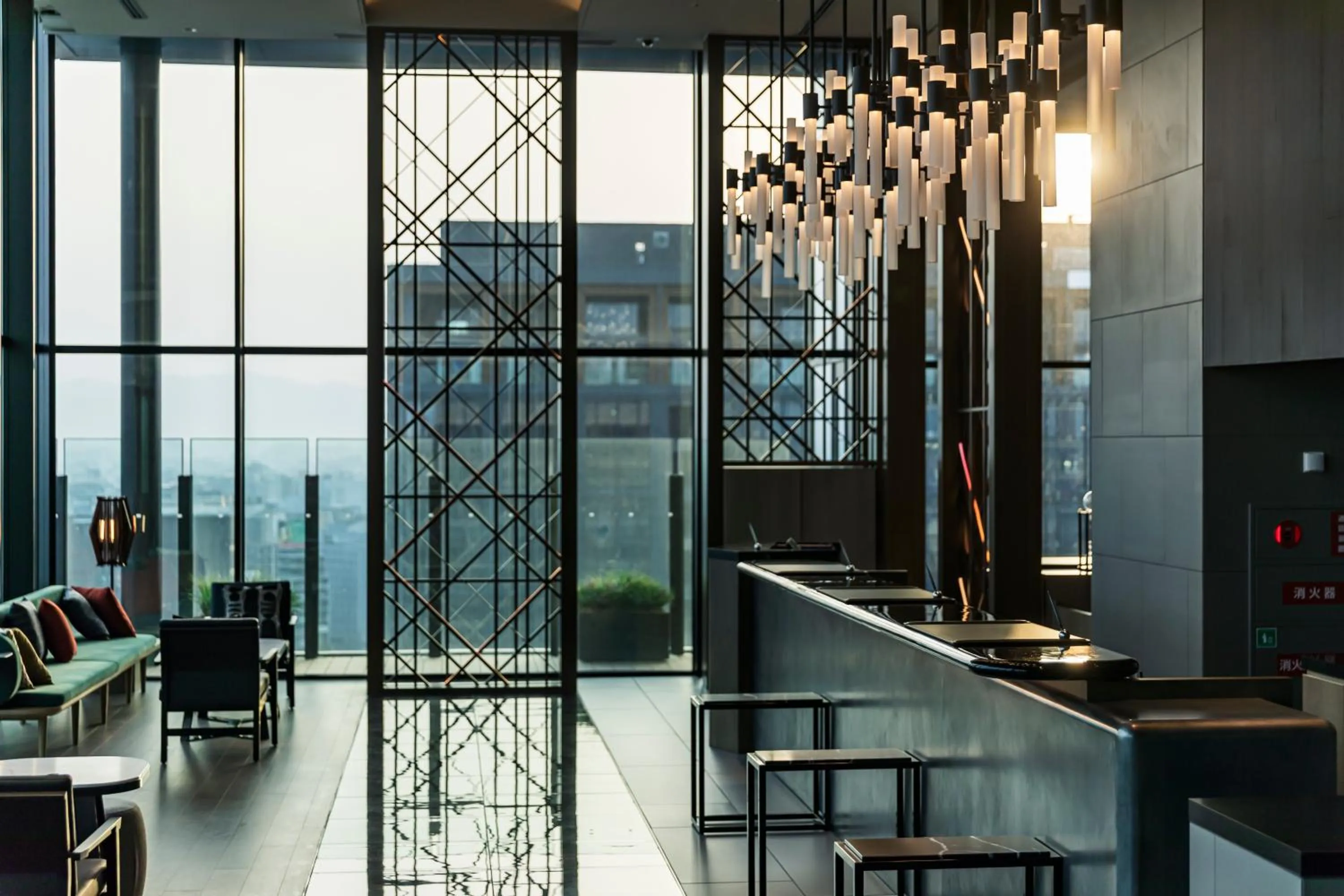 Lobby or reception in The Gate Hotel Fukuoka by Hulic