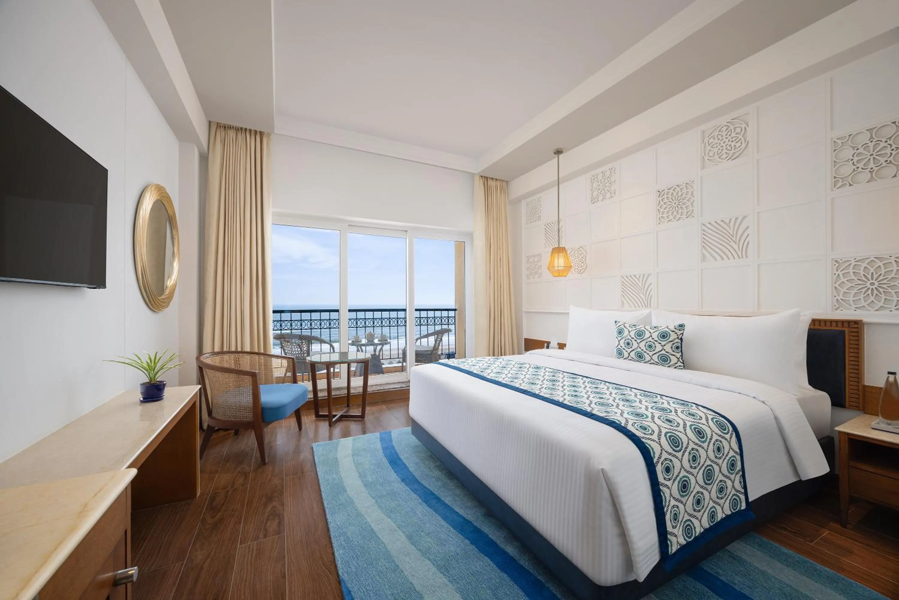 Bedroom, Bed in Fortune Beachfront, Puri - Member ITC Hotels' Group