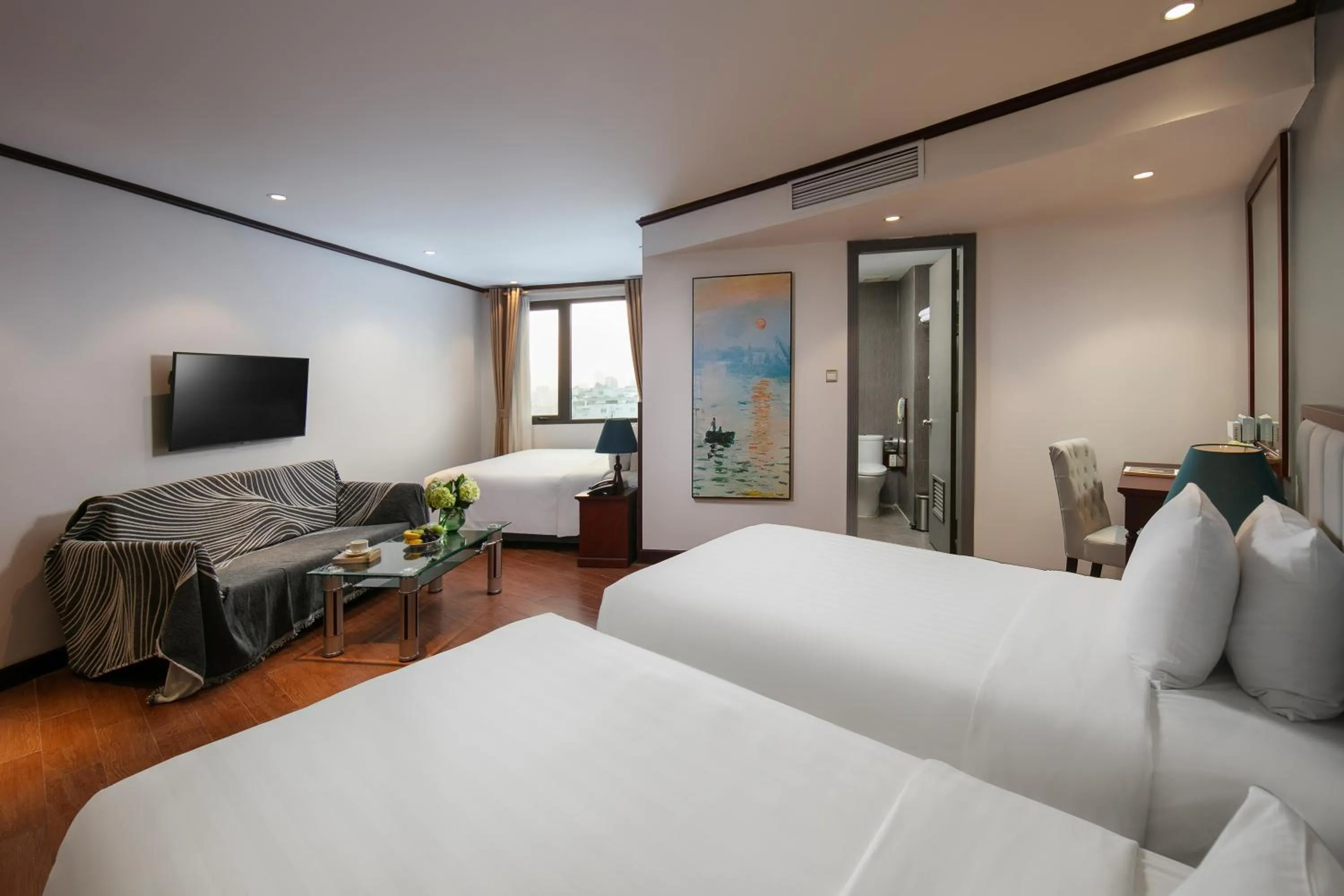 View (from property/room), Bed in MAY DE VILLE Corner Hotel