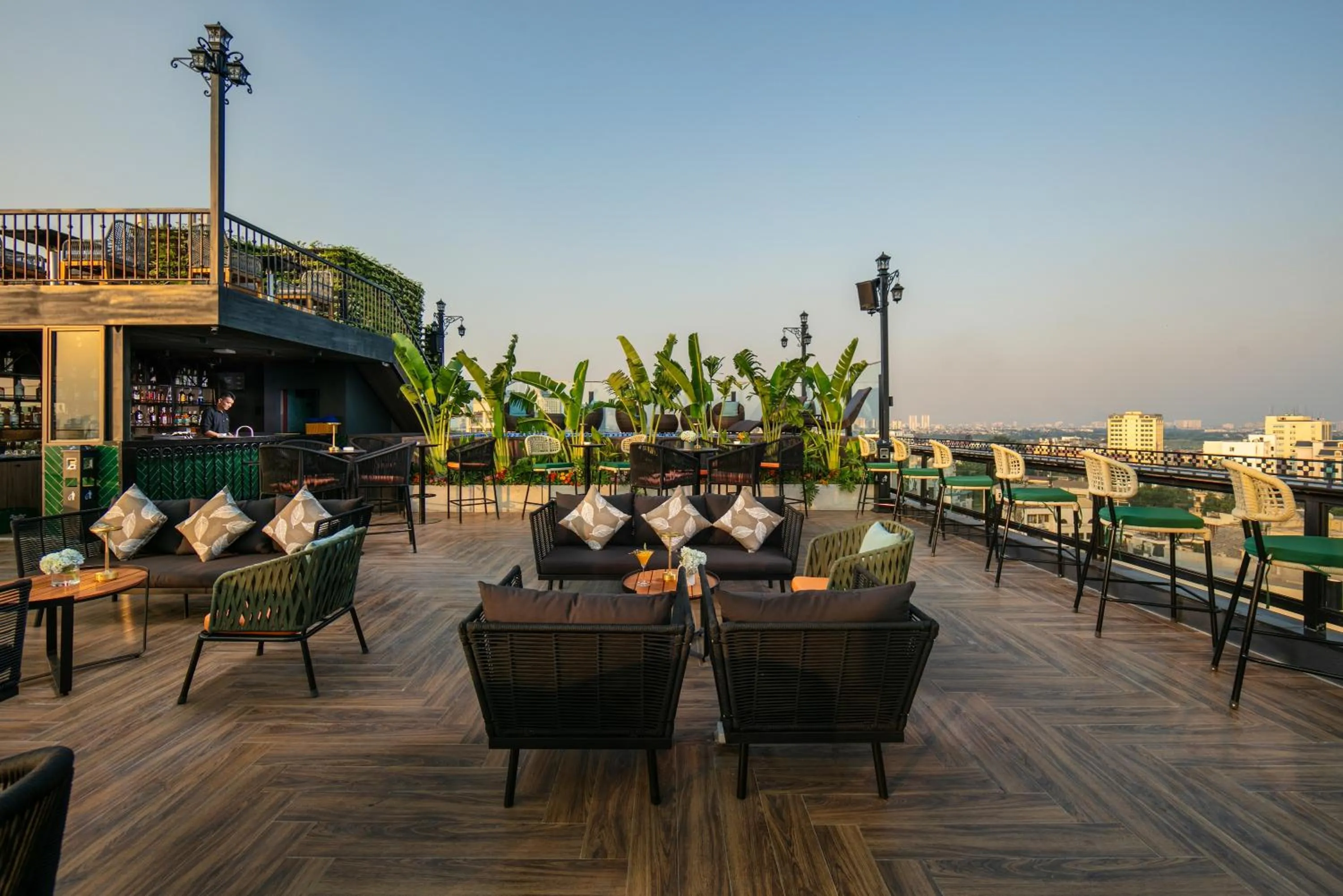 Lounge or bar in MAY DE VILLE Corner Hotel