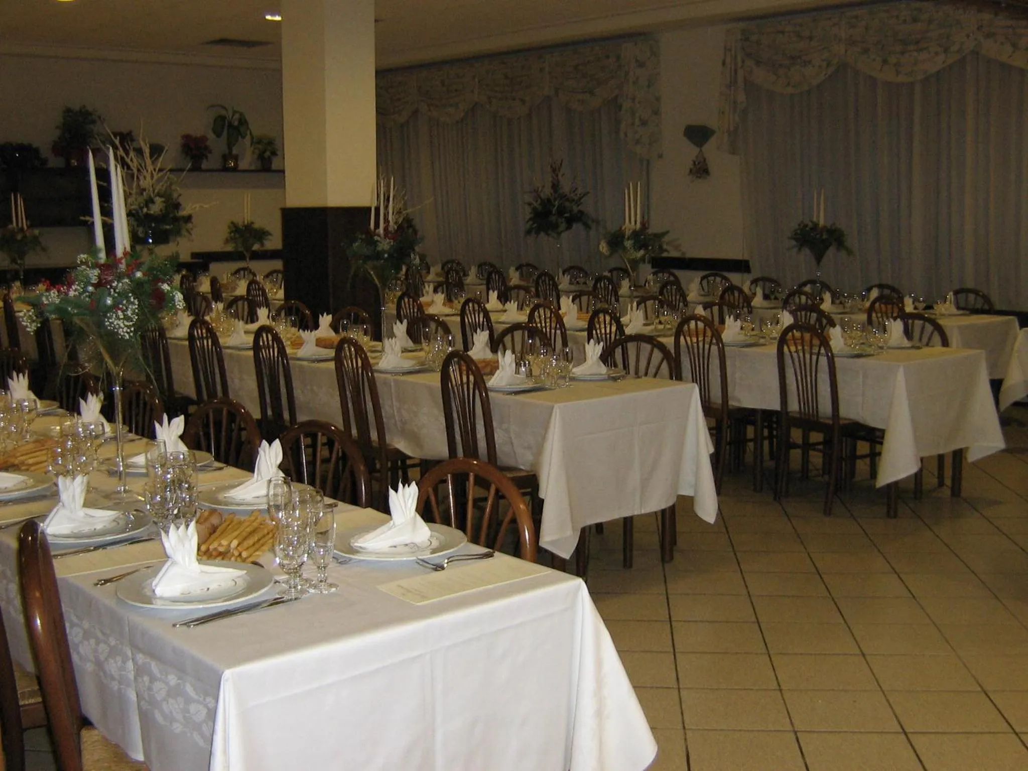 Restaurant/places to eat in Hotel Sanremo