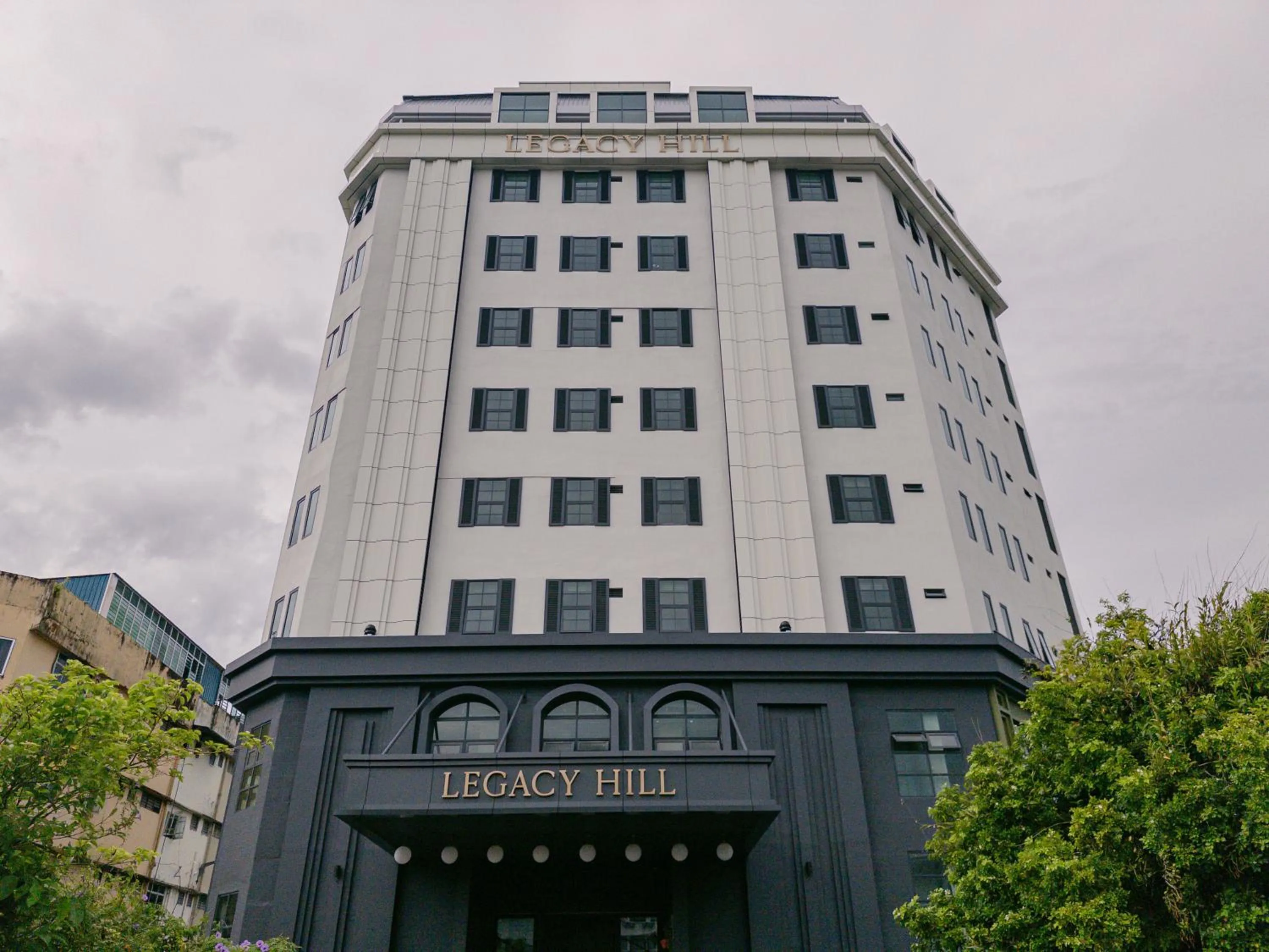 Property building in Legacy Hill Hotel