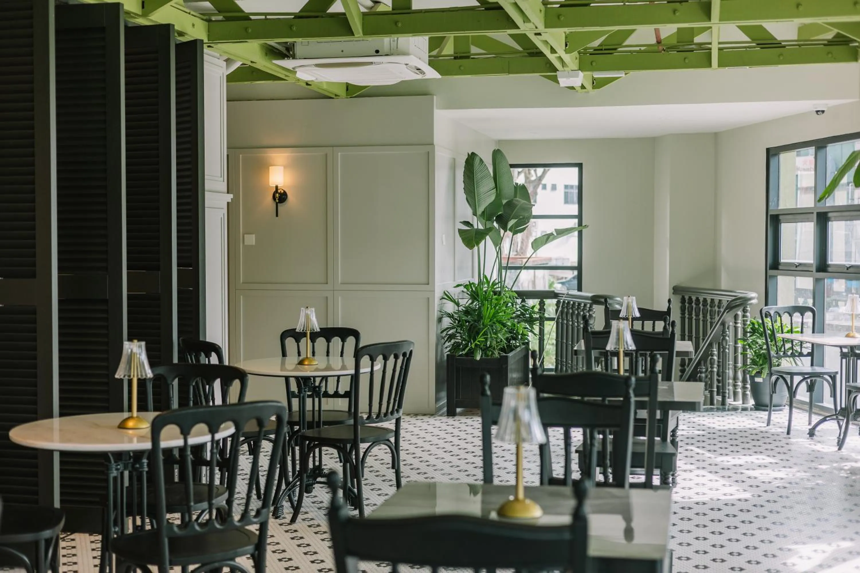 Restaurant/places to eat in Legacy Hill Hotel