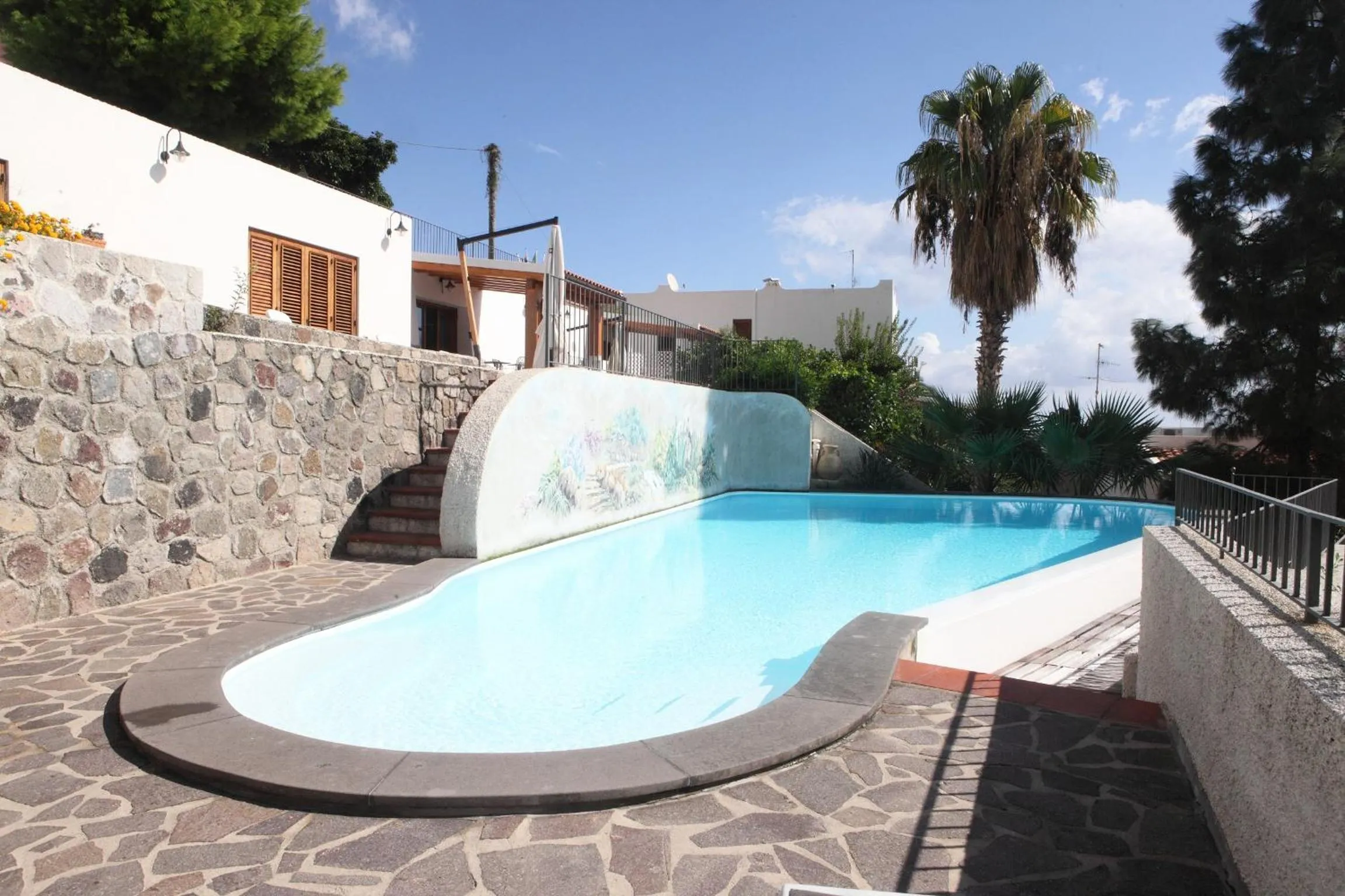 Swimming pool in Hotel Residence La Villetta