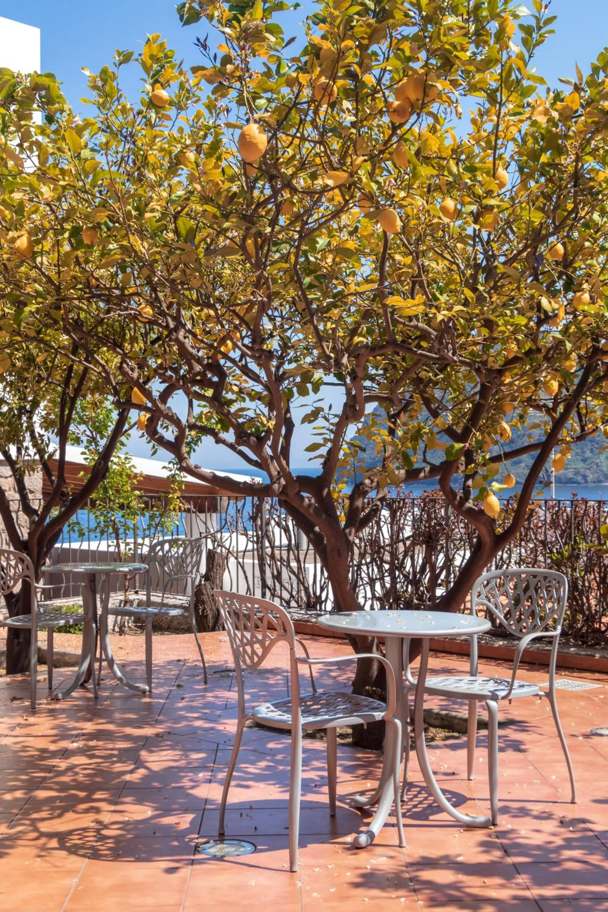 Patio in Hotel Residence La Villetta