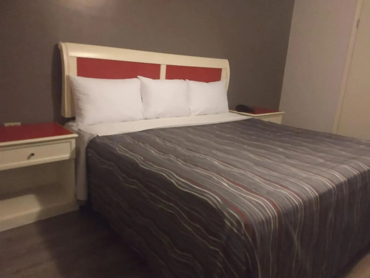 Bed in Hotel Boulevard Mexicali