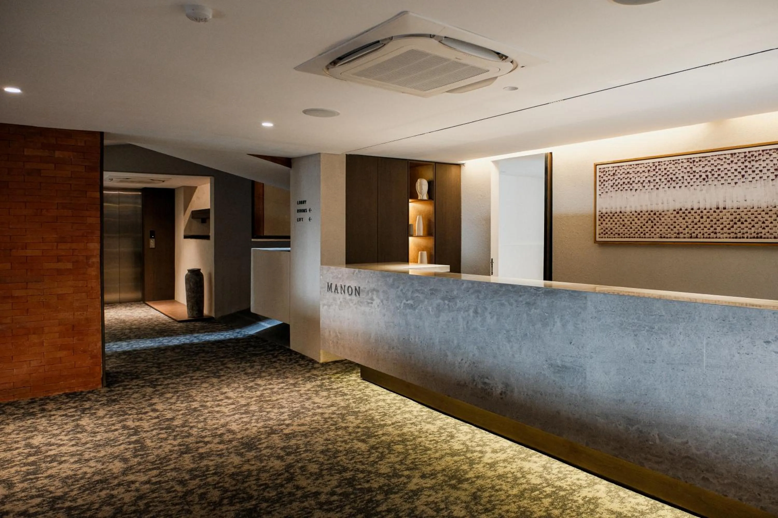 Lobby or reception in Manon Boutique Hotel Kota Lama Semarang