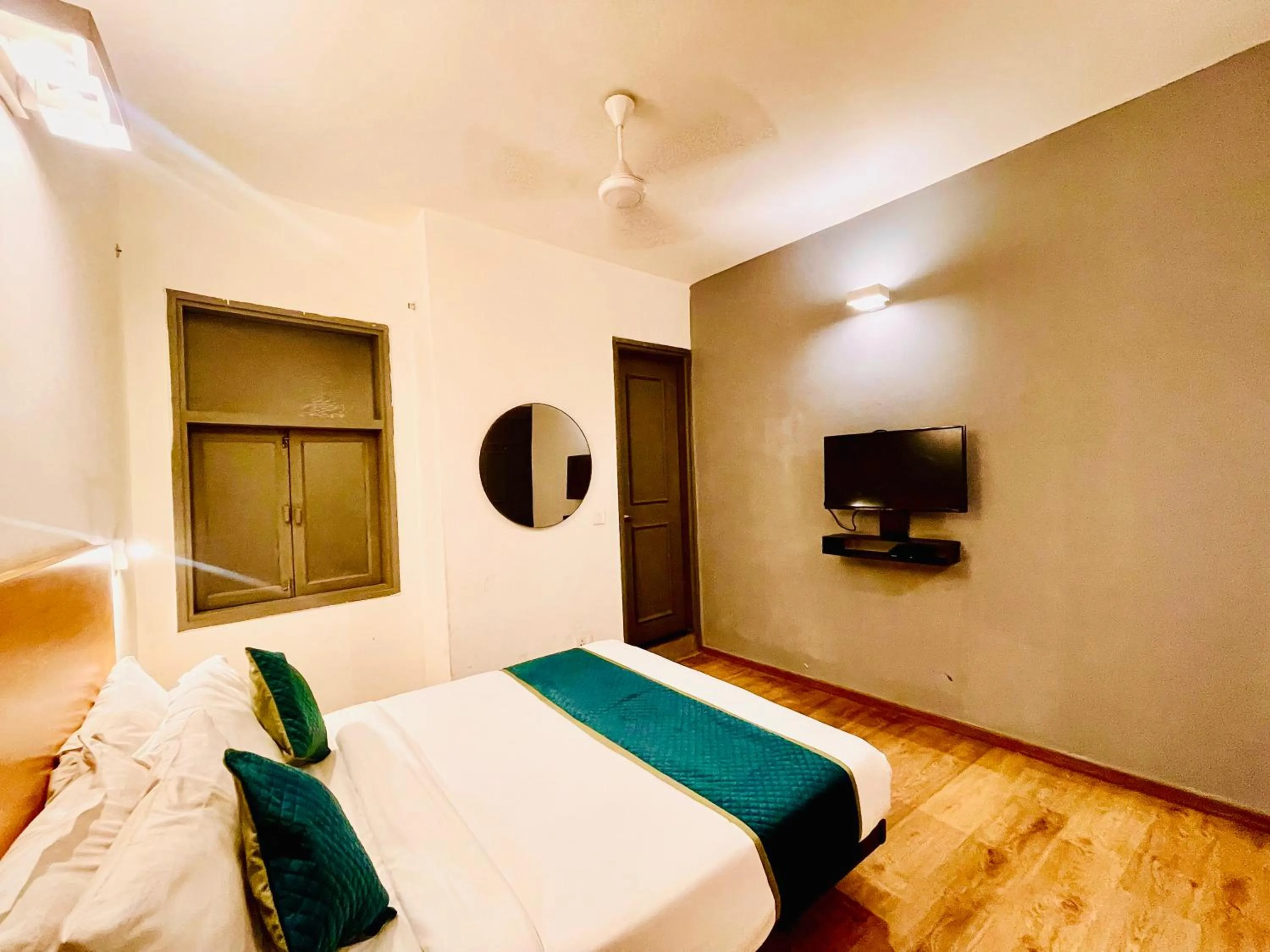 Hotel Aravali Inn & Banquet Hall