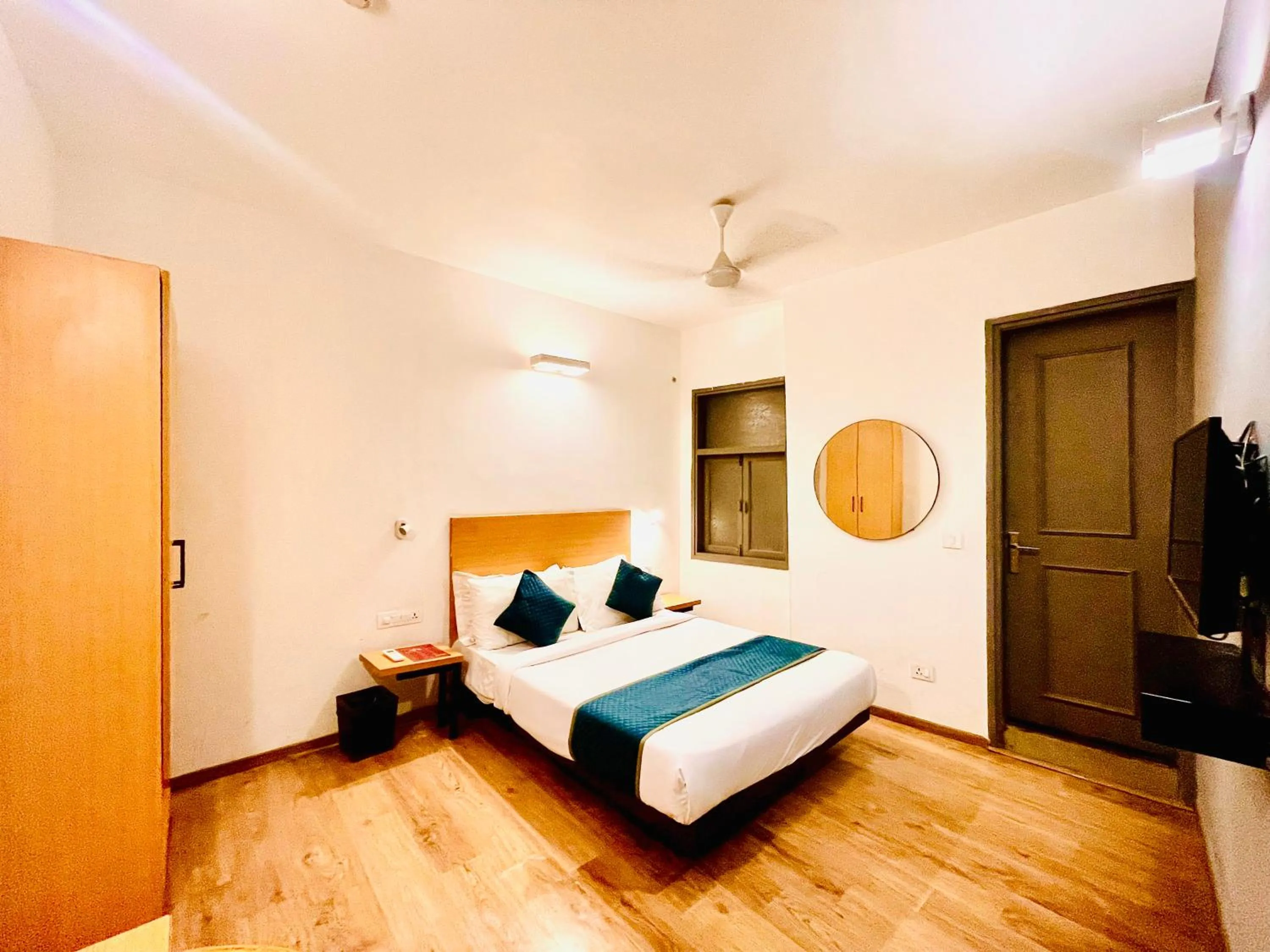 Bed in Hotel Aravali Inn & Banquet Hall