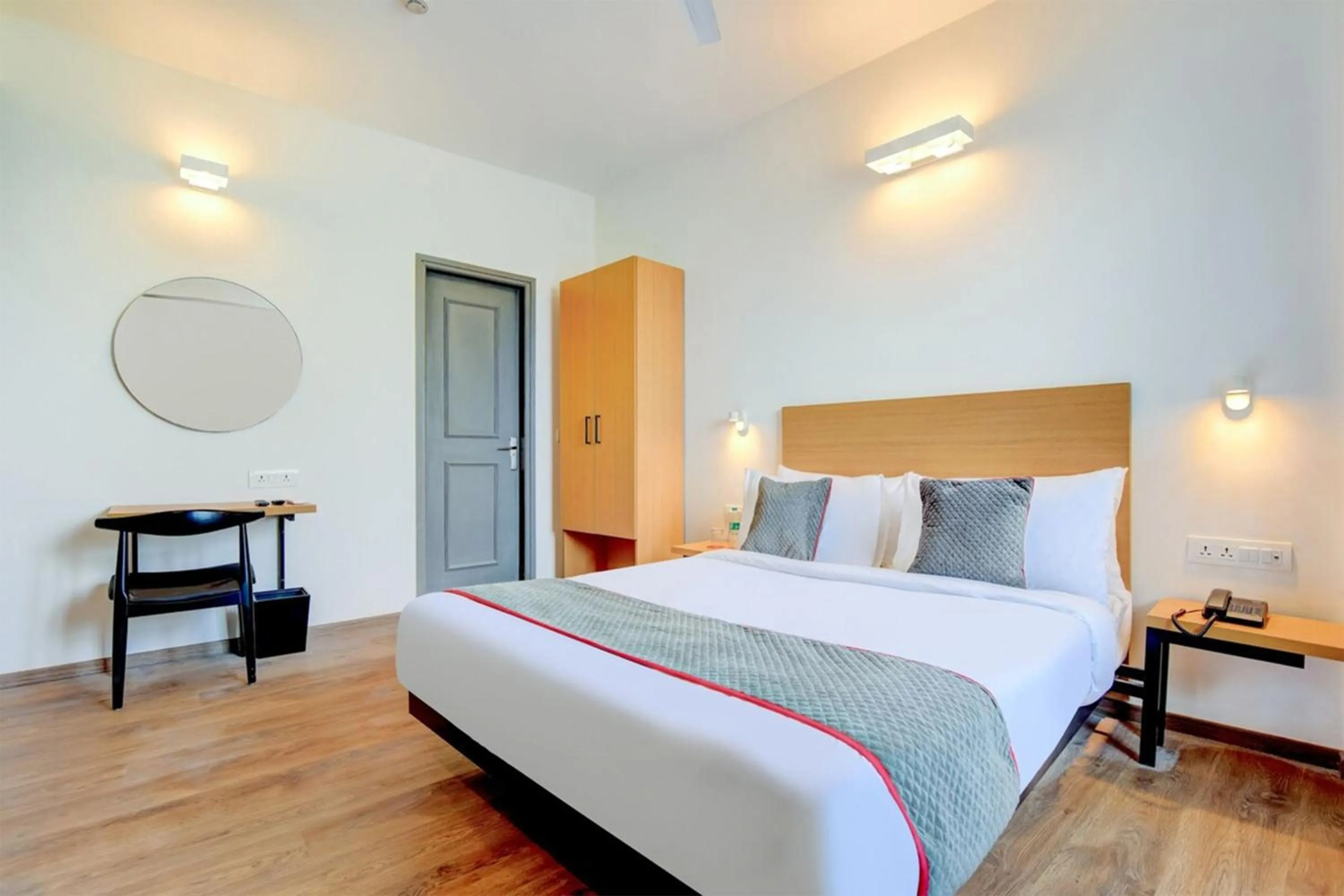 Bed in Hotel Aravali Inn & Banquet Hall