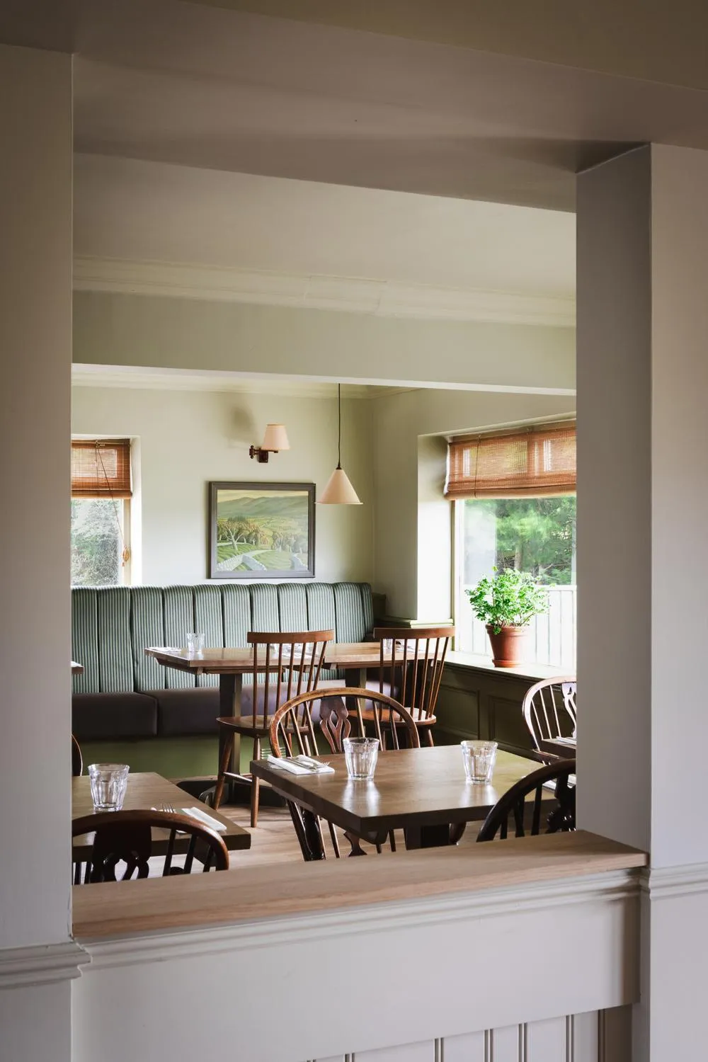 Restaurant/places to eat in The Hide