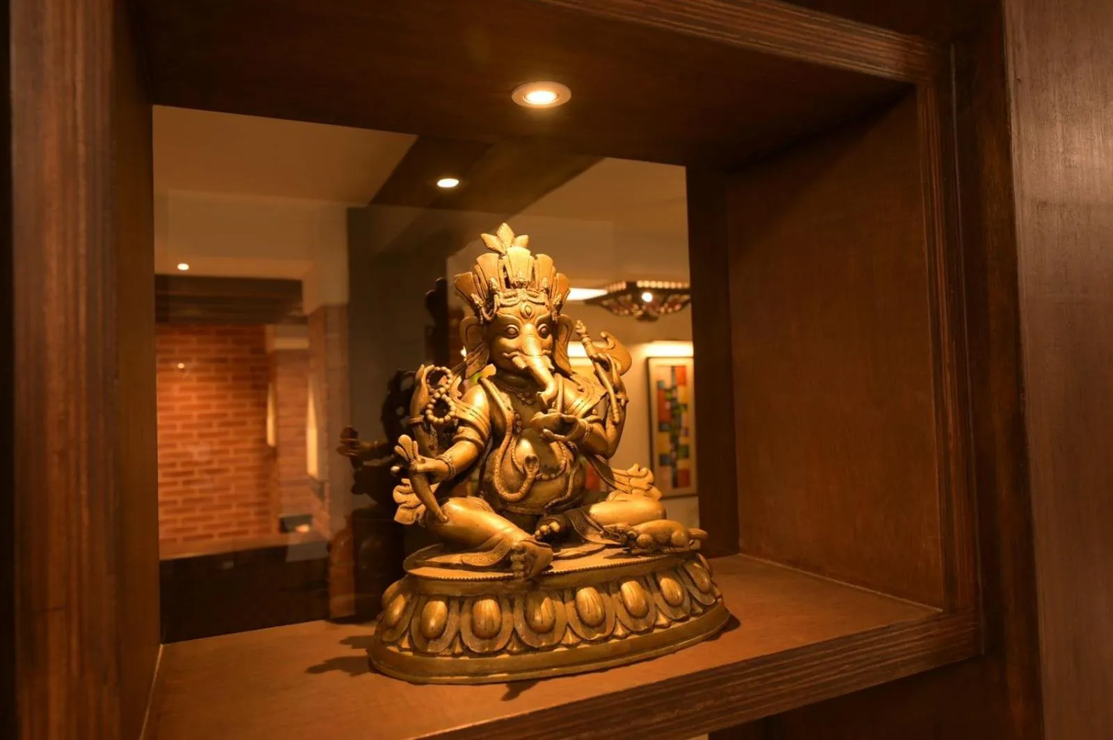 Property building in Gallery Park Hotel