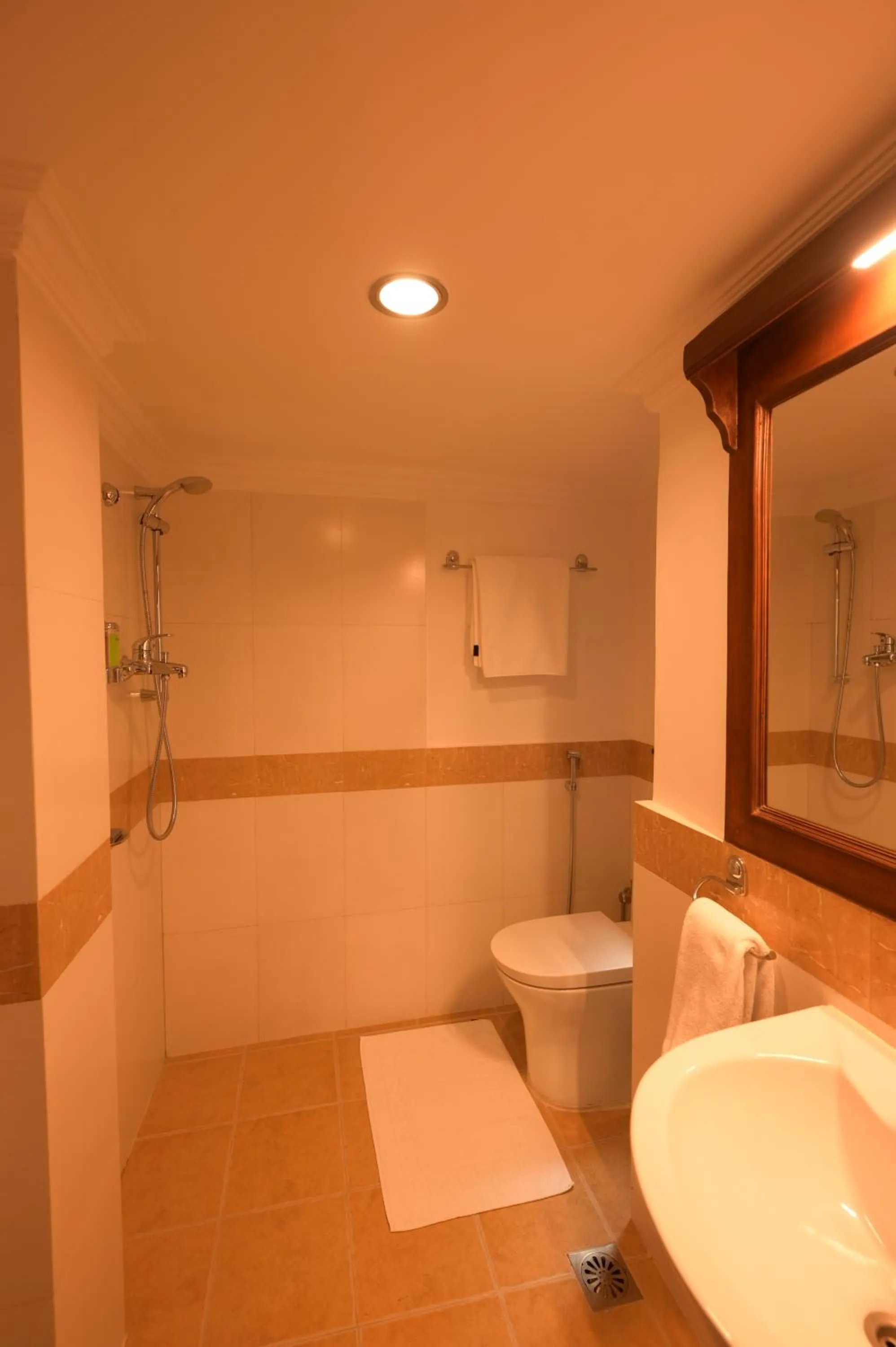 Bedroom in Gallery Park Hotel