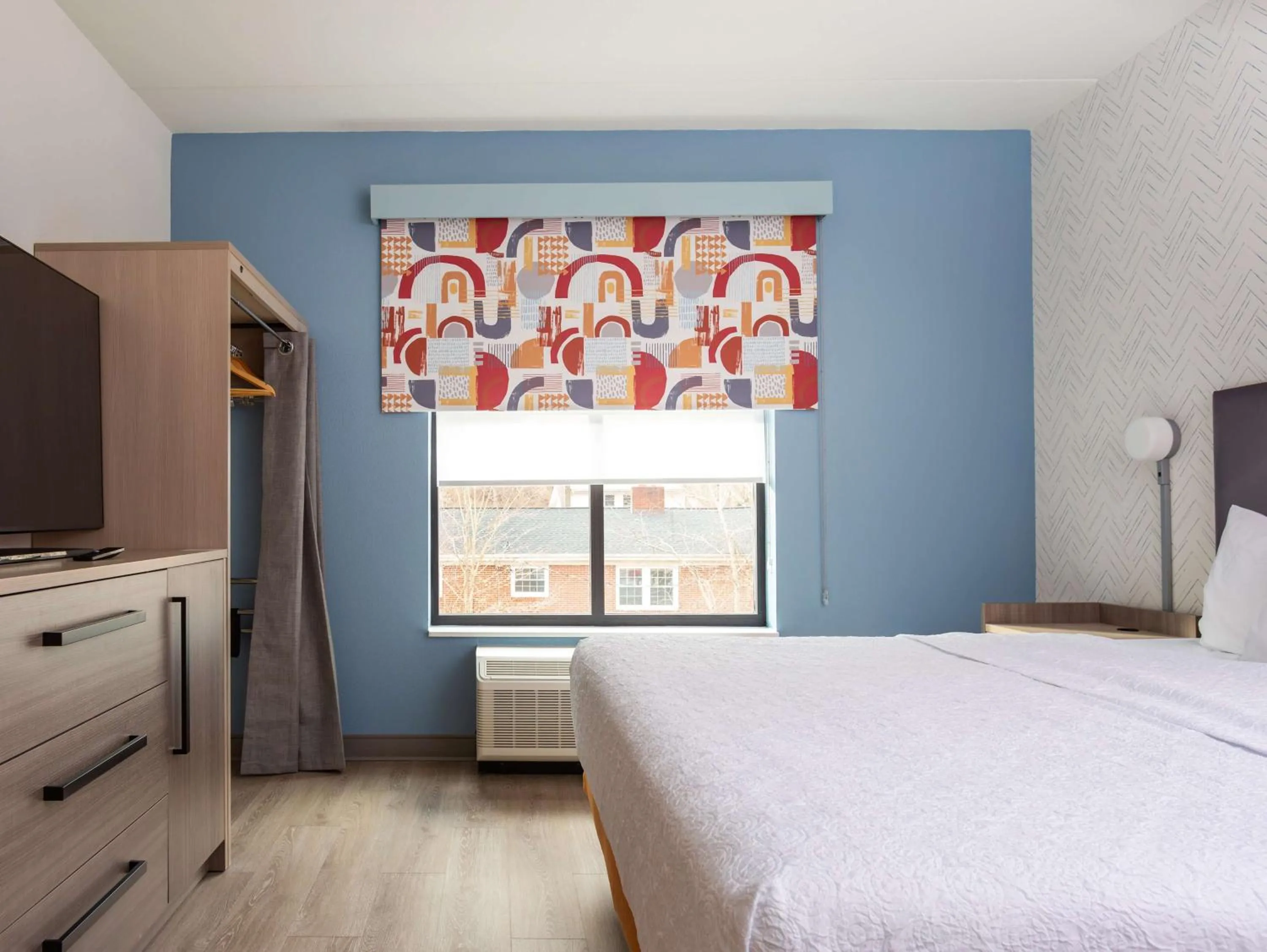 Bed in Home2 Suites By Hilton Boone