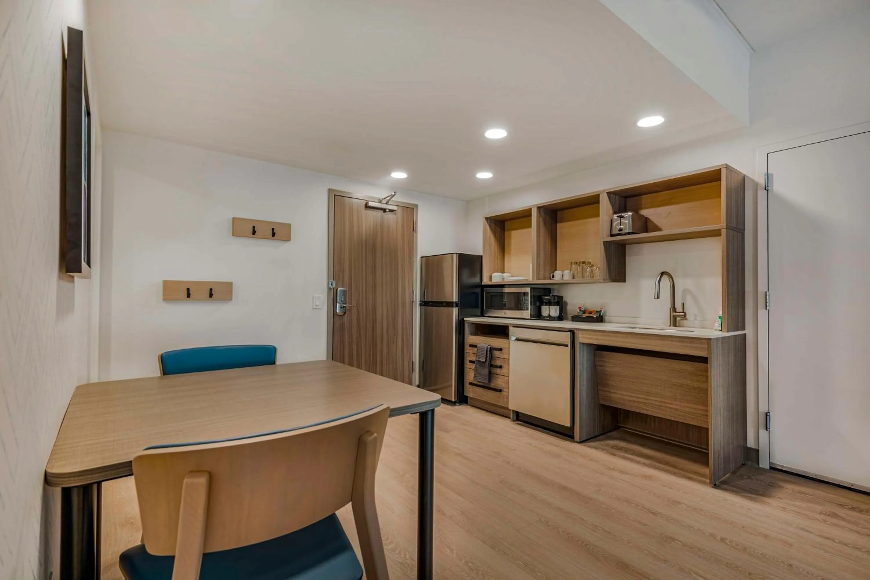 Kitchen or kitchenette in Home2 Suites By Hilton Boone