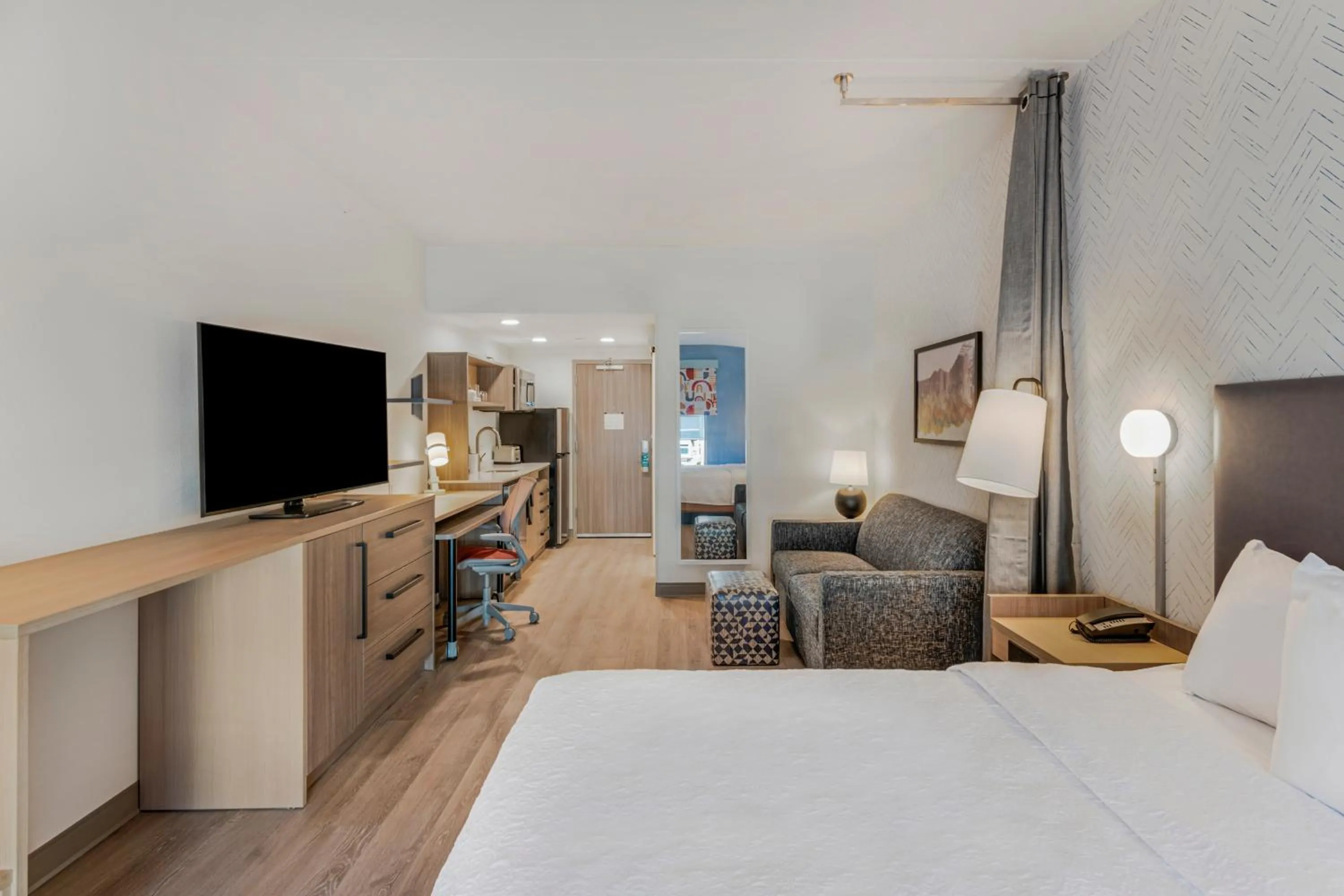 Bedroom, Bed in Home2 Suites By Hilton Boone